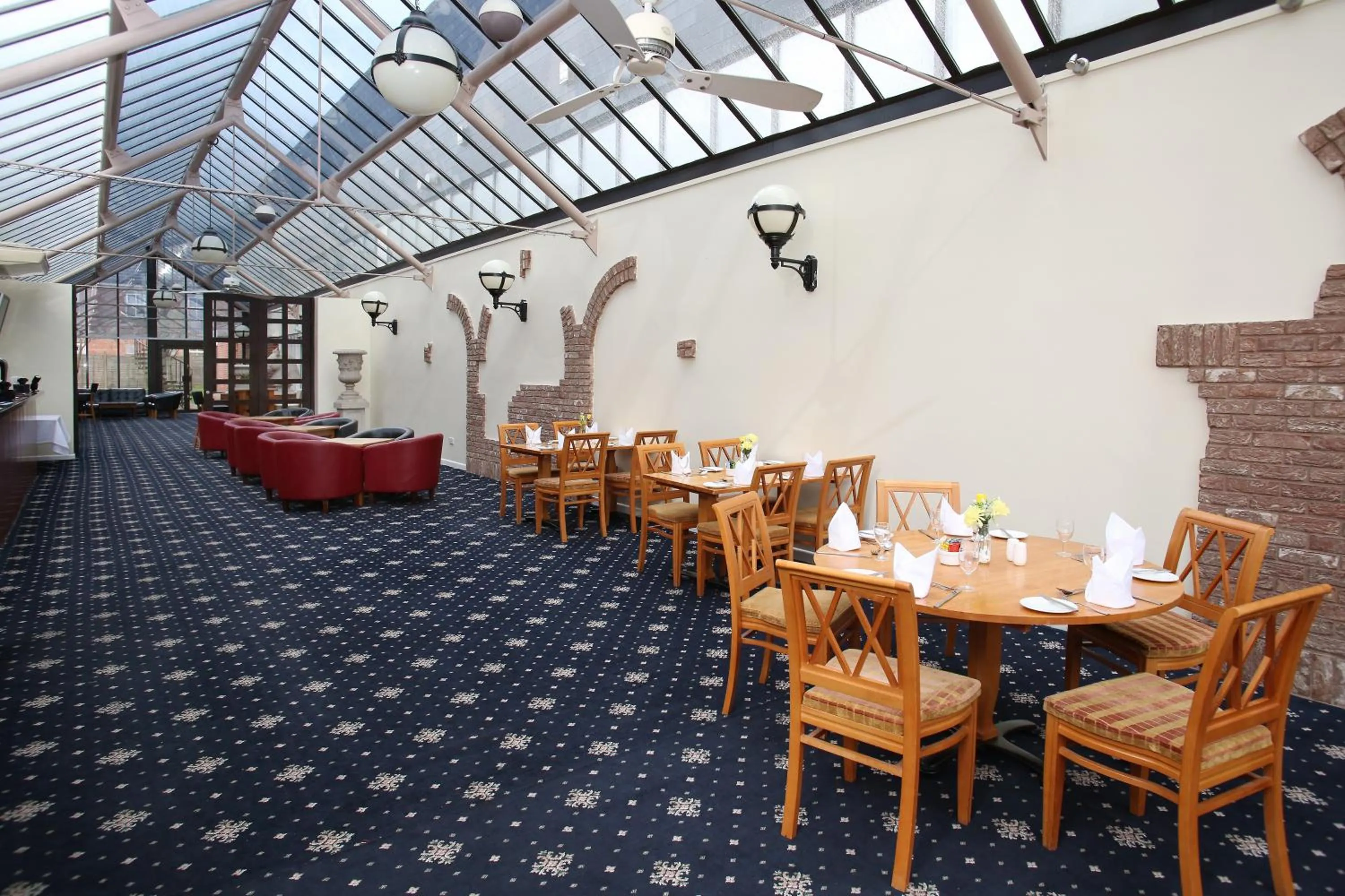 Lounge or bar in Hermitage Park Hotel