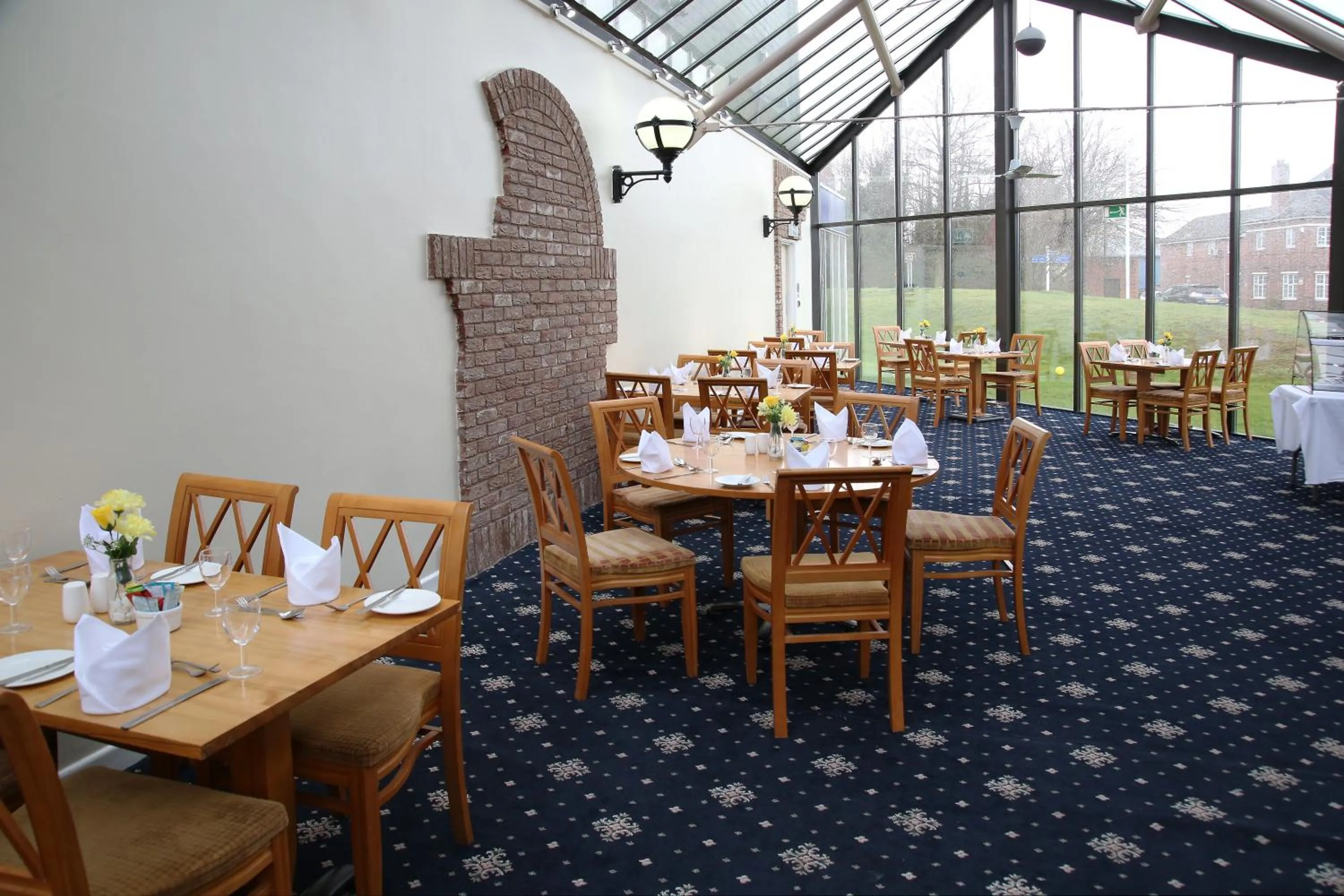 Restaurant/places to eat in Hermitage Park Hotel
