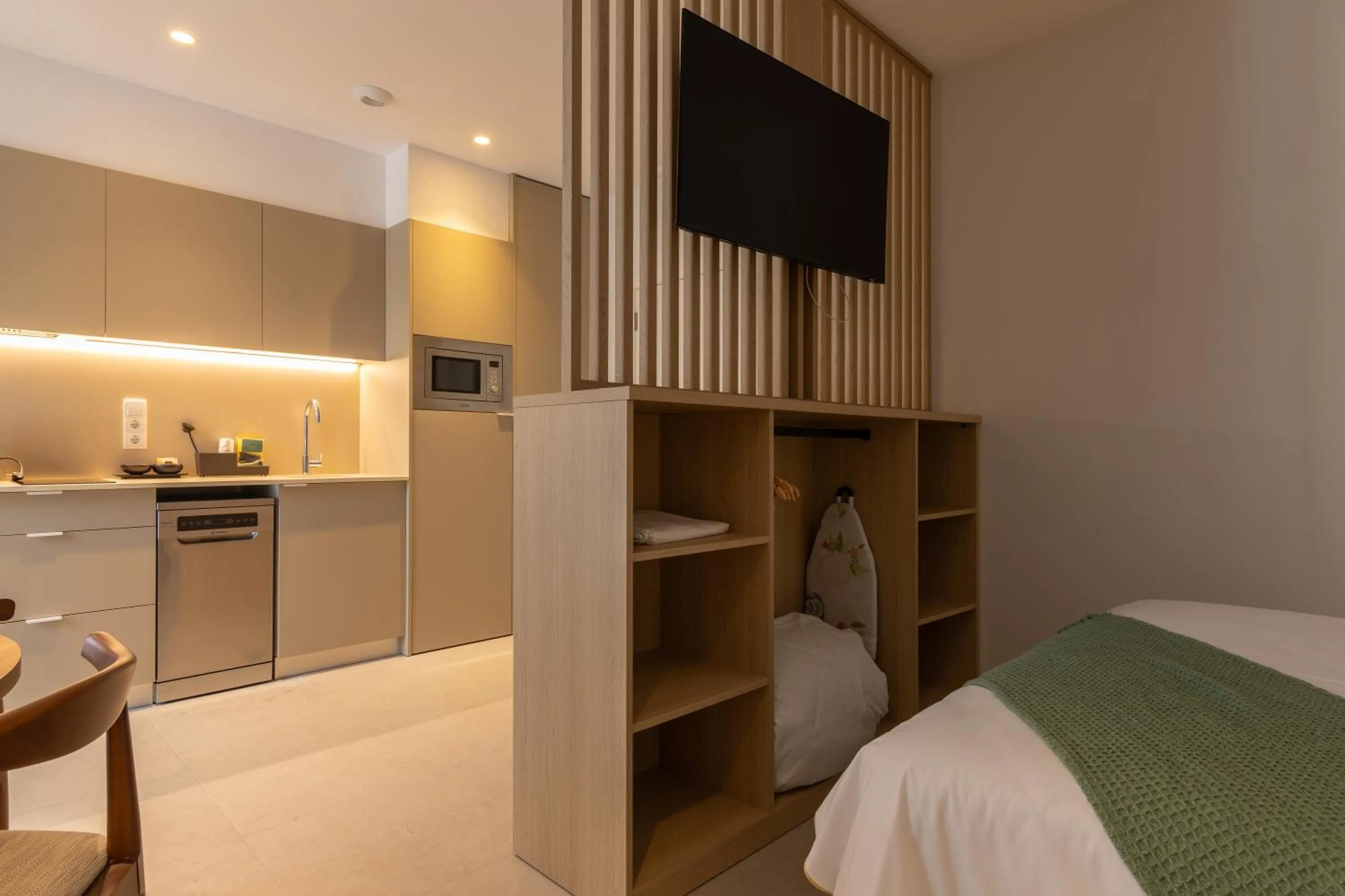 Photo of the whole room, Bed in Dorm4You Arena