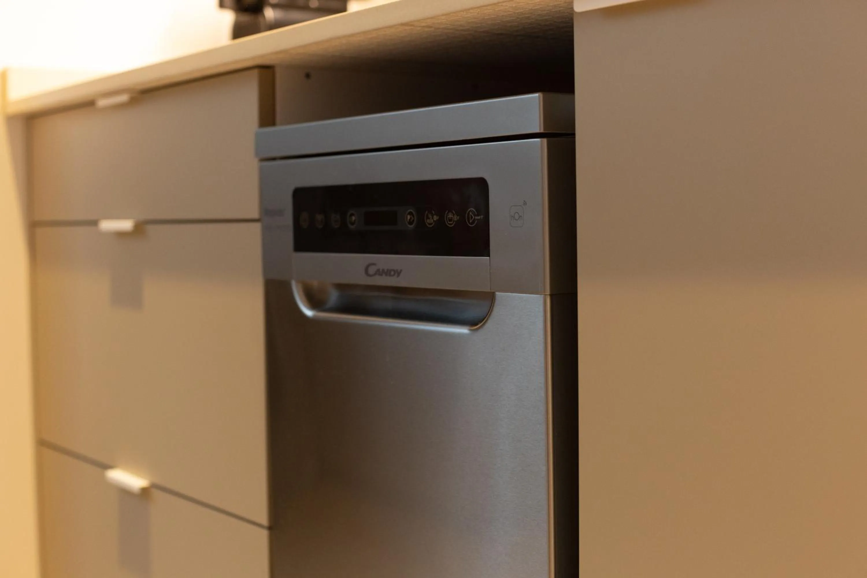 dishwasher in Dorm4You Arena