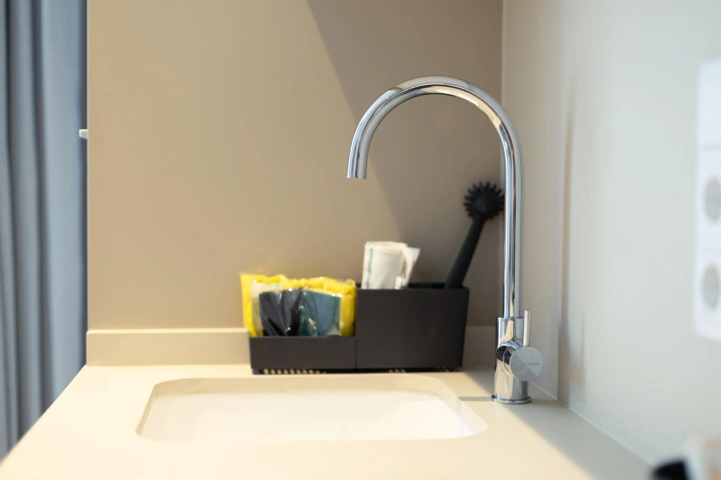 dishwasher in Dorm4You Arena