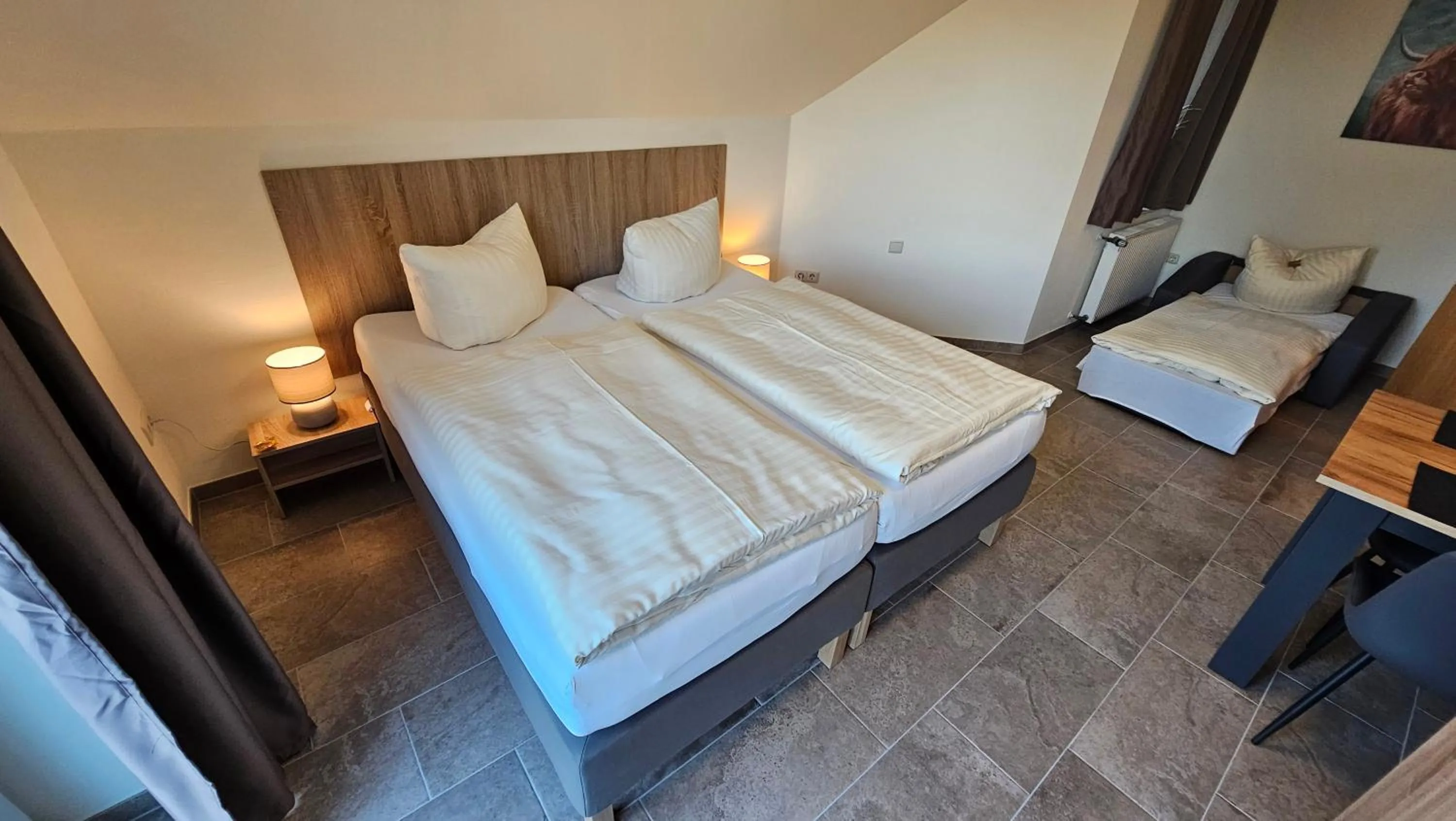 Bed in Gästehaus Grunewald Bed & Breakfast