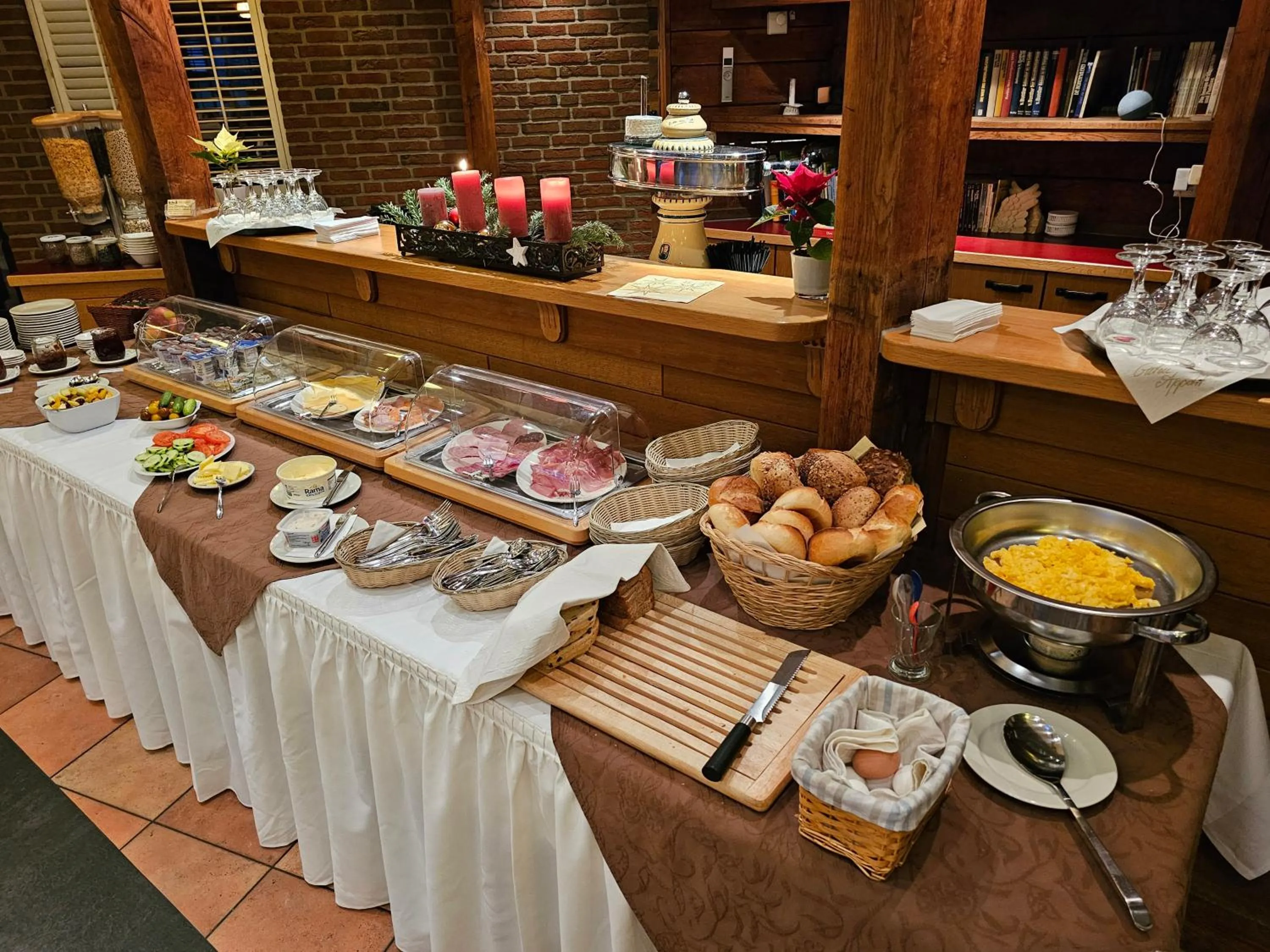 Breakfast in Gästehaus Grunewald Bed & Breakfast