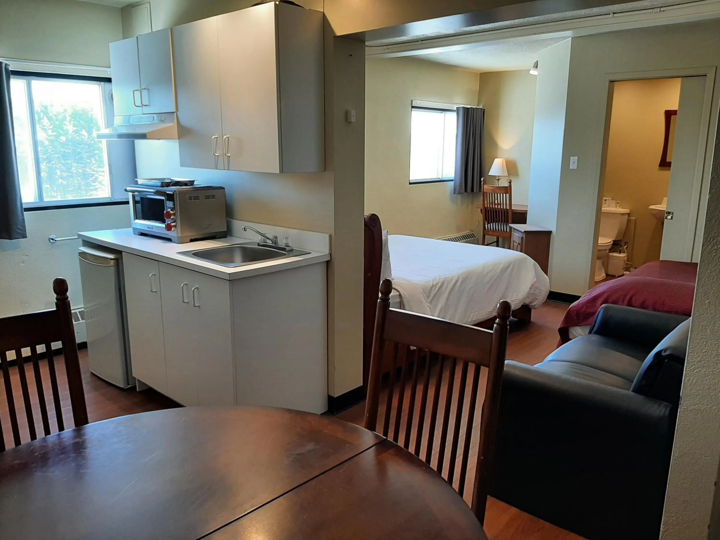 Kitchen or kitchenette, Bed in Résidences Campus Notre-Dame-de-Foy