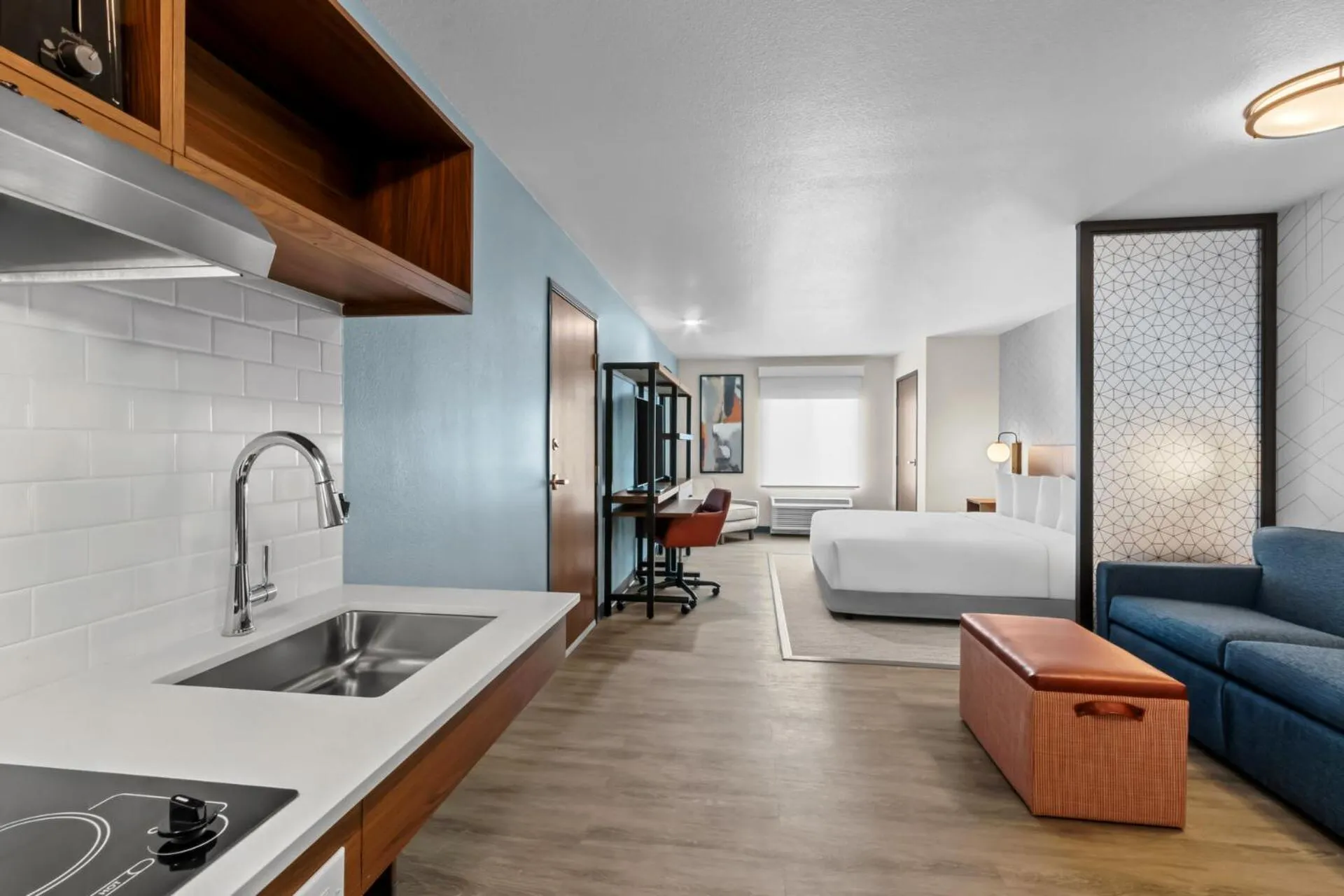 Efficiency King Room with Sofa - Non Smoking in Everhome Suites Ocala I-75 North