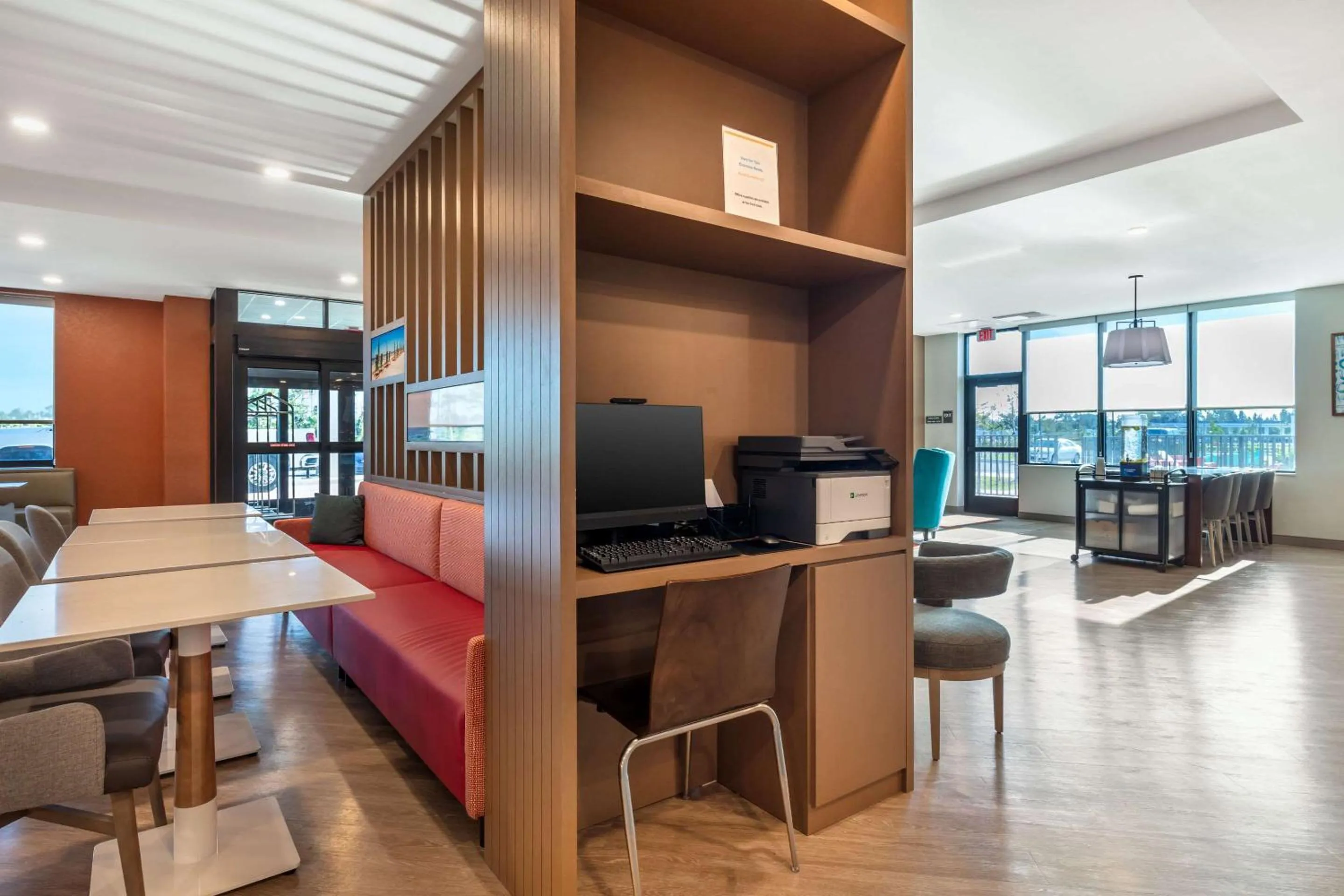 Business facilities in Comfort Suites Fort Myers East I-75