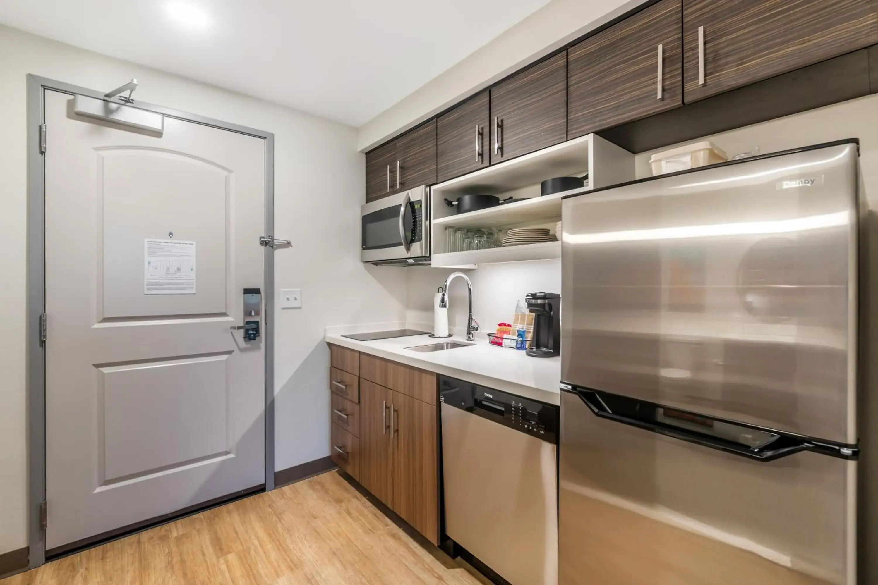 One Room Suite with Two Queen Beds and Sofa bed - Full Kitchen - Non Smoking in MainStay Suites Fort Myers East I-75 One Room Suite with Two Queen Beds and Sofa bed - Full Kitchen - Non Smoking in MainStay Suites Fort Myers East I-75