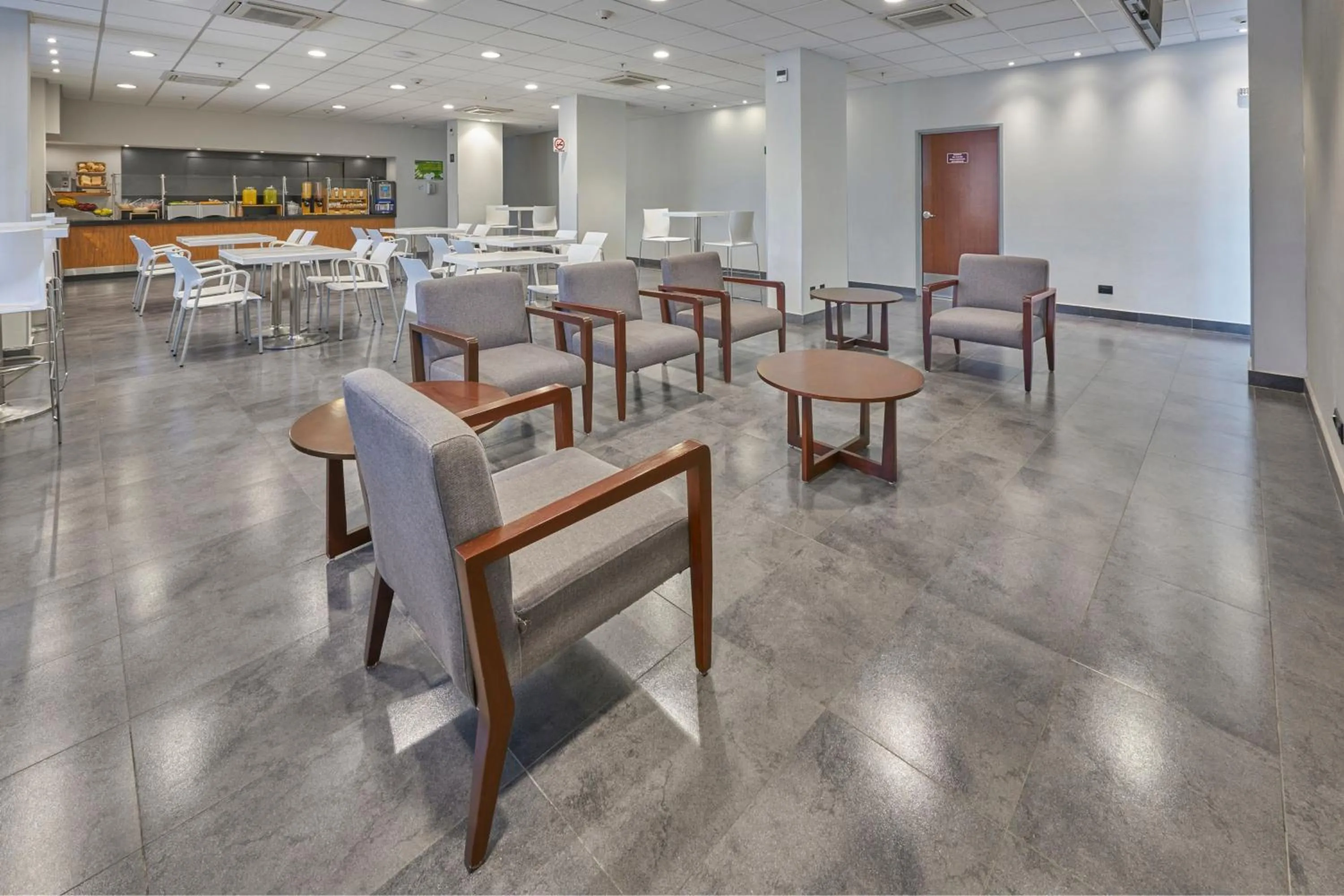 Living room in City Express by Marriott Matamoros