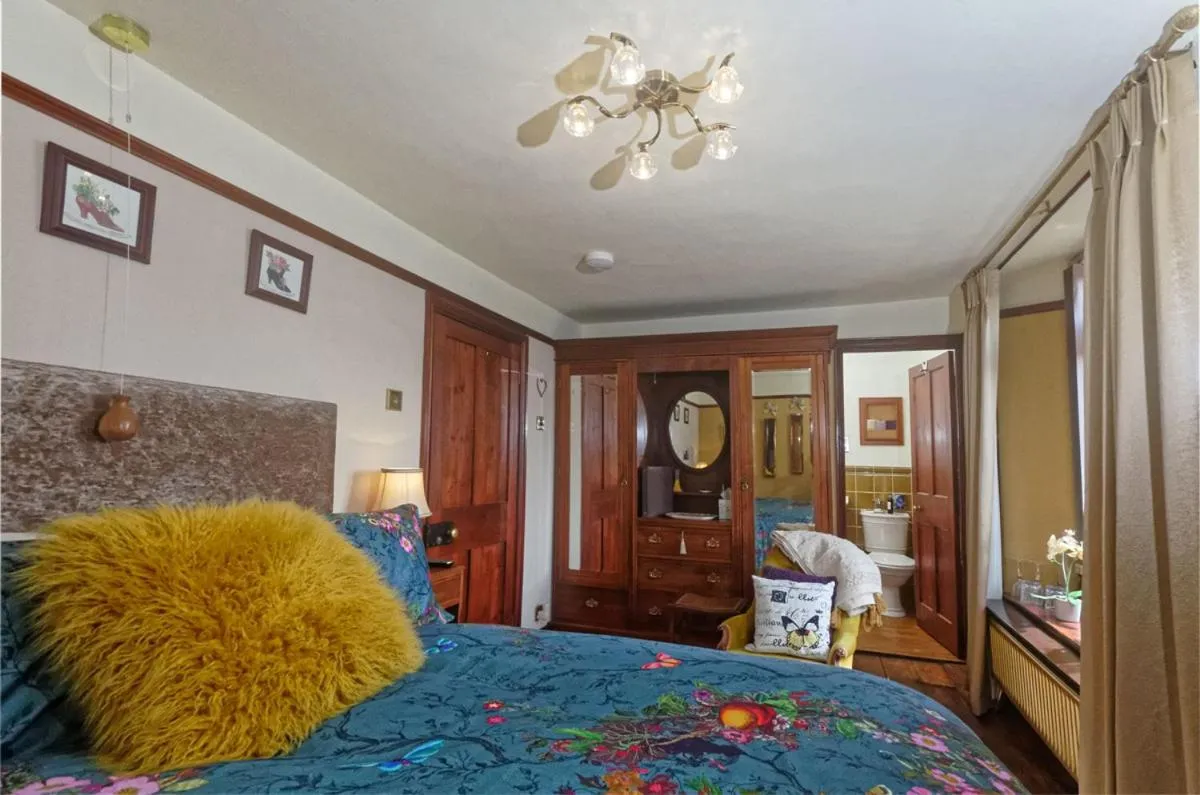 Bed in Tregondale Manor Farm