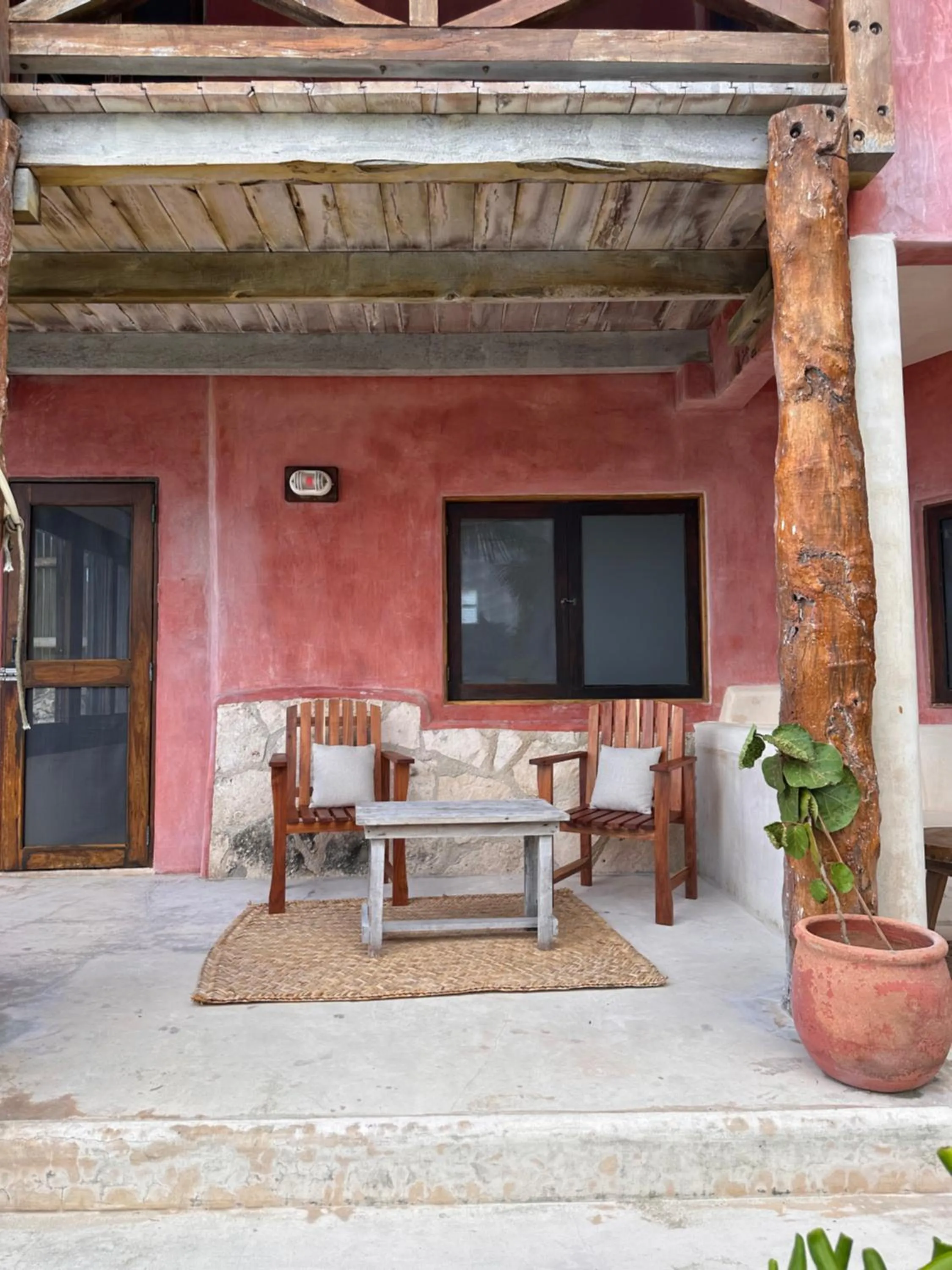 Property building in La Conchita Tulum