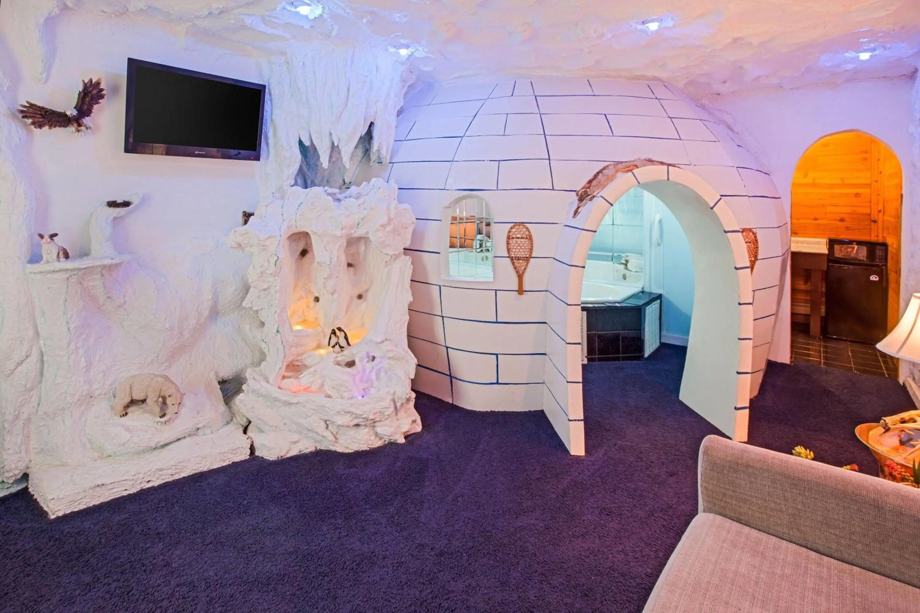 Photo of the whole room in Days Inn & Suites by Wyndham Terre Haute