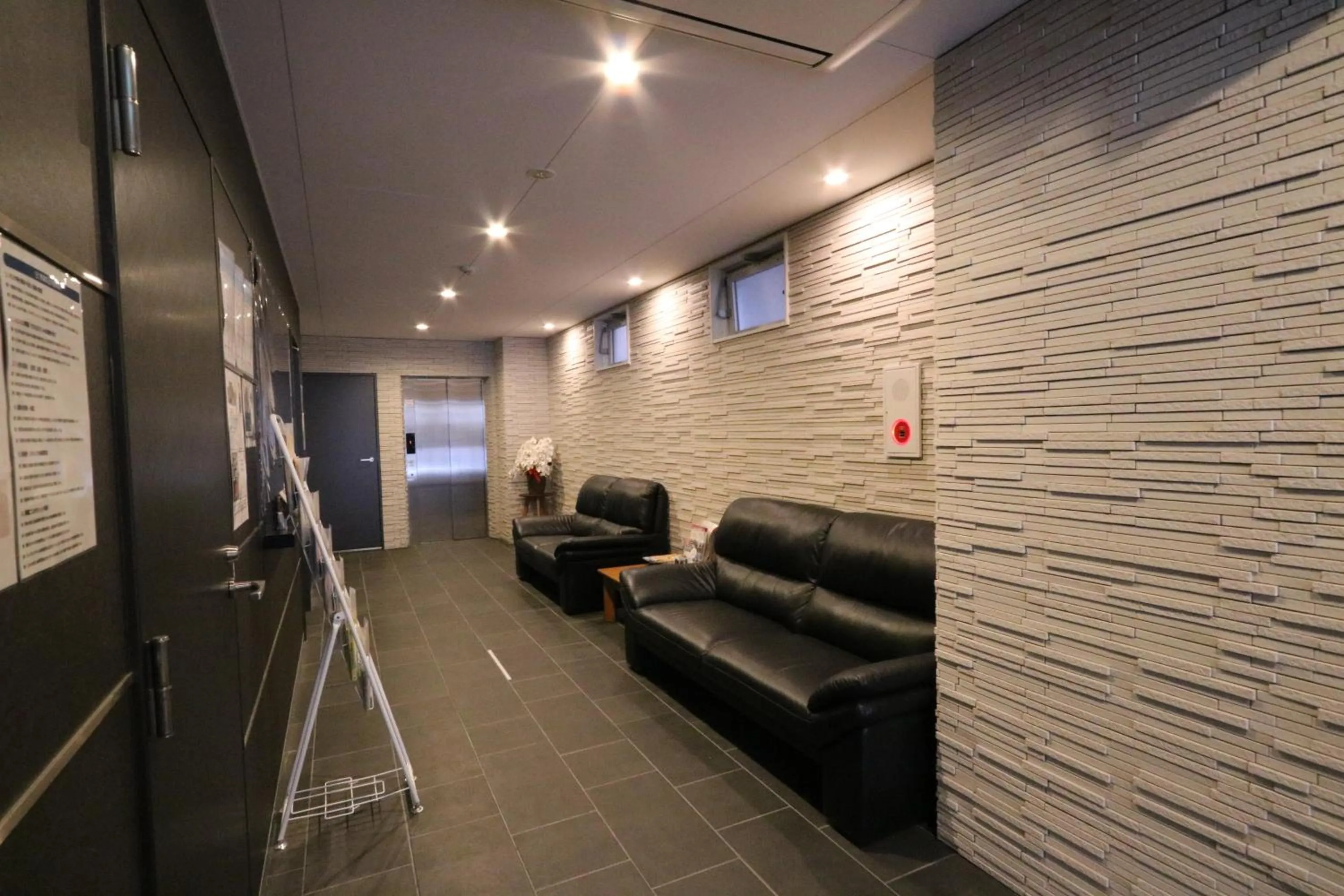 elevator in Legatio HAKATA Station East