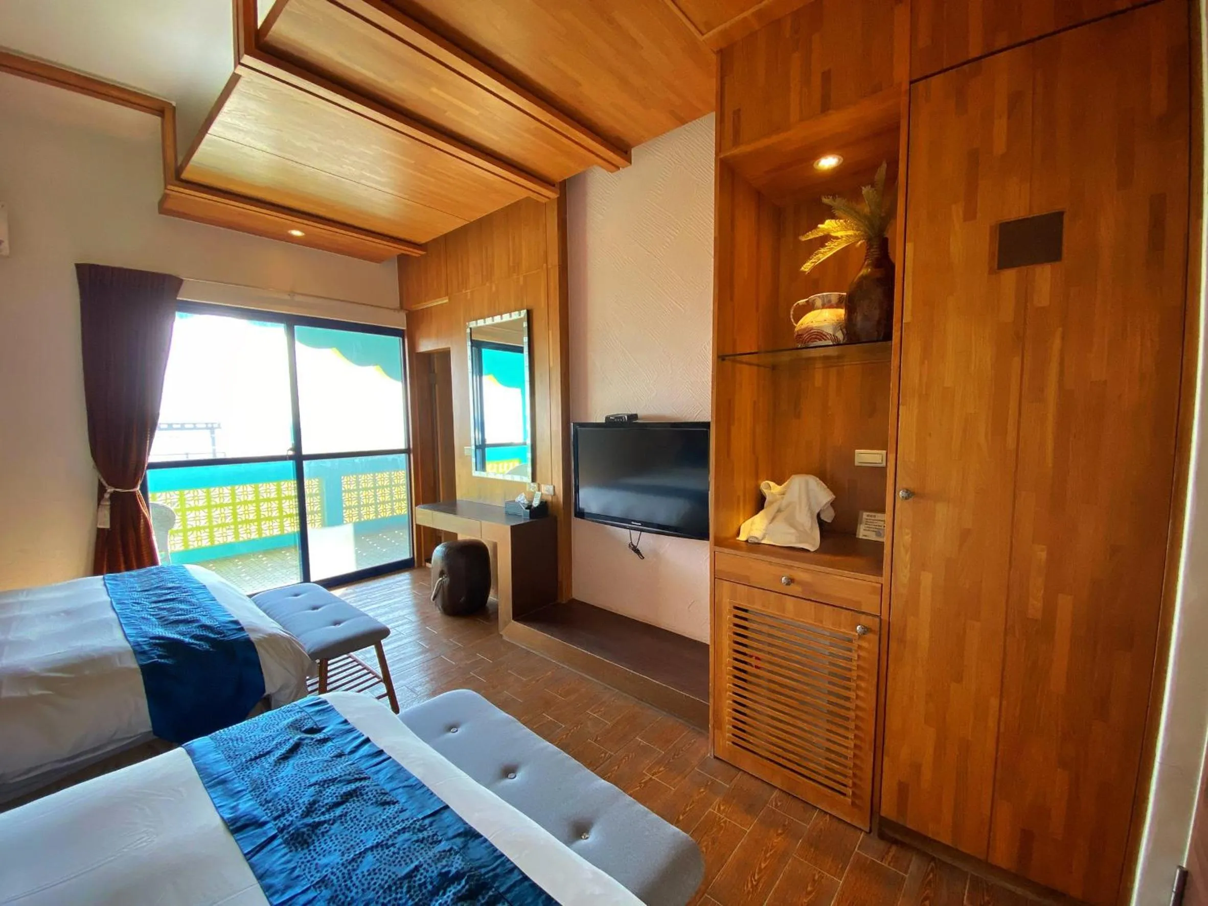 Bed in The Domed Tile B&B