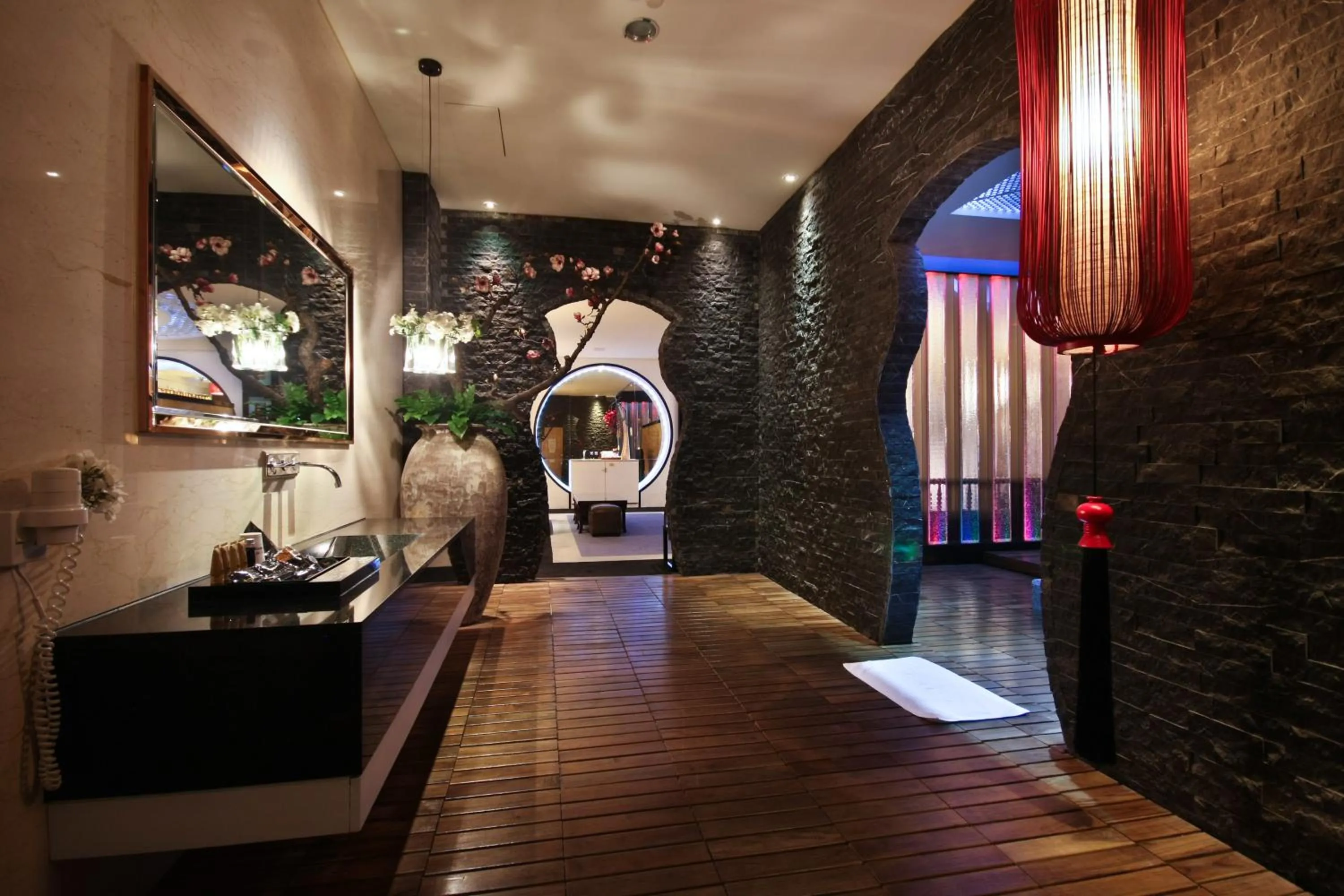 Bathroom in Lanshy Motel