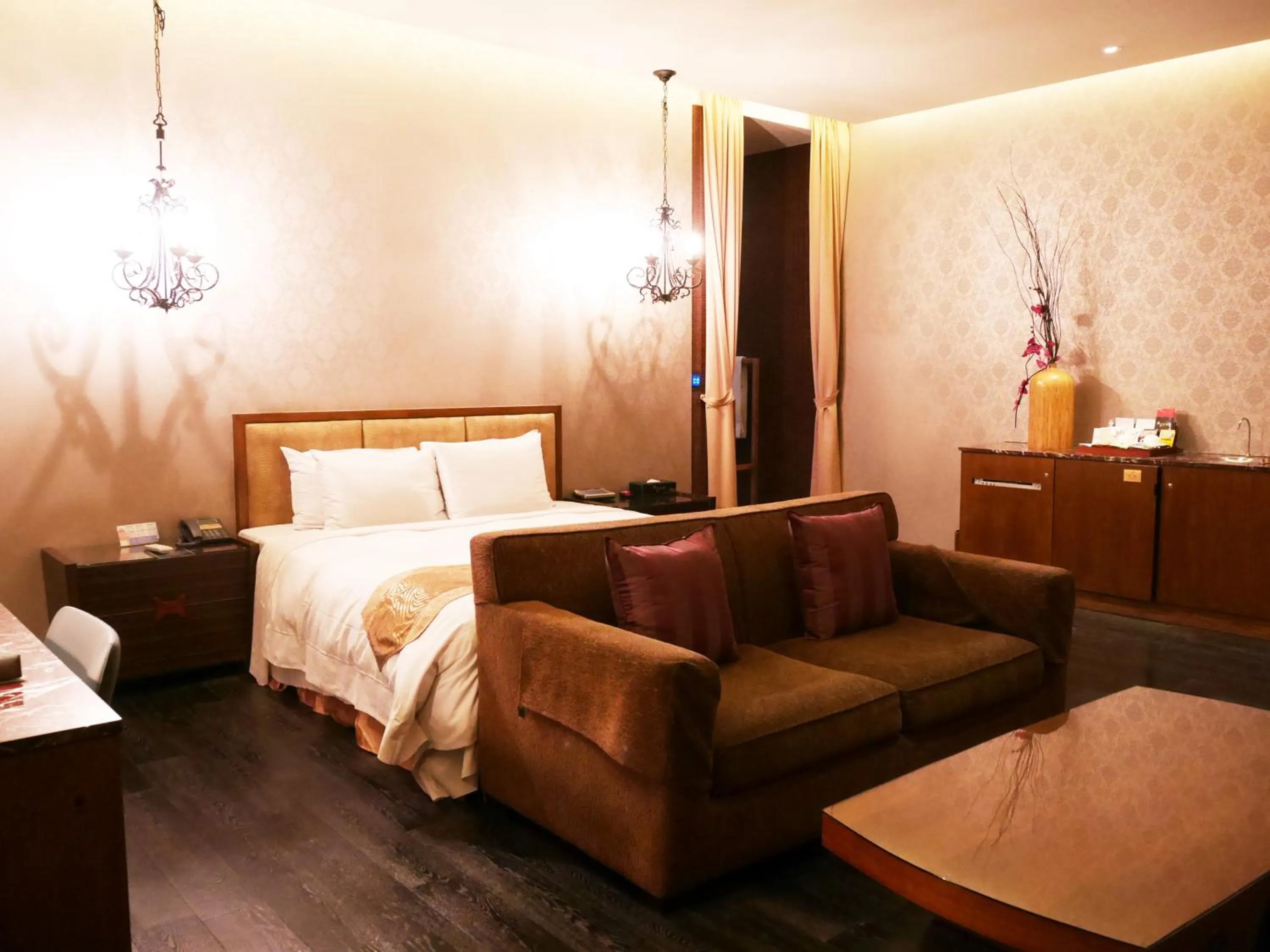 Bedroom, Bed in Lanshy Motel