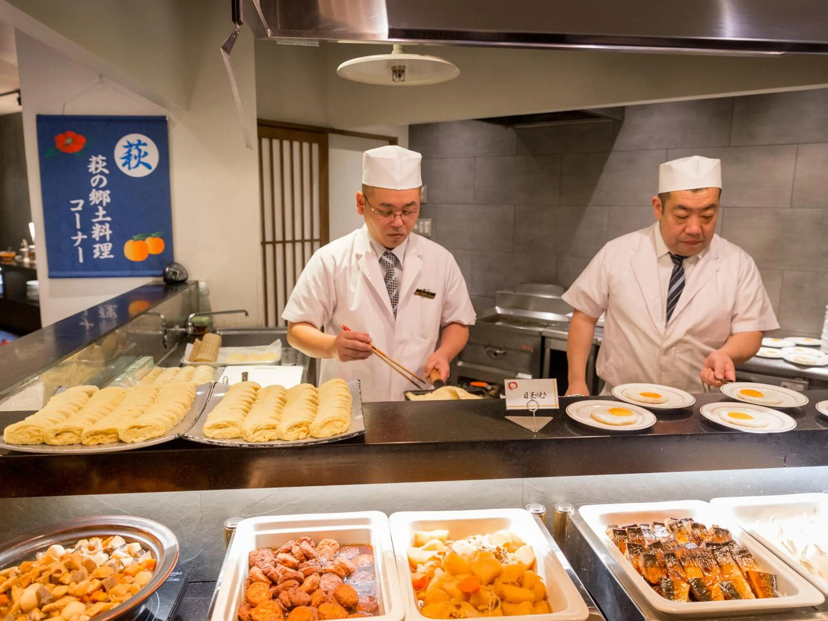 Buffet breakfast in Hagihonjin