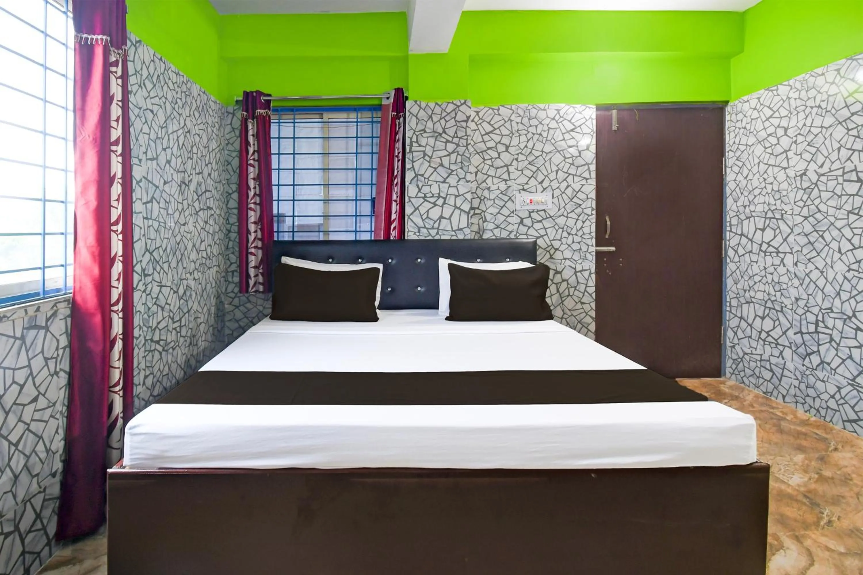 Bedroom, Bed in Hotel O The S2 INN