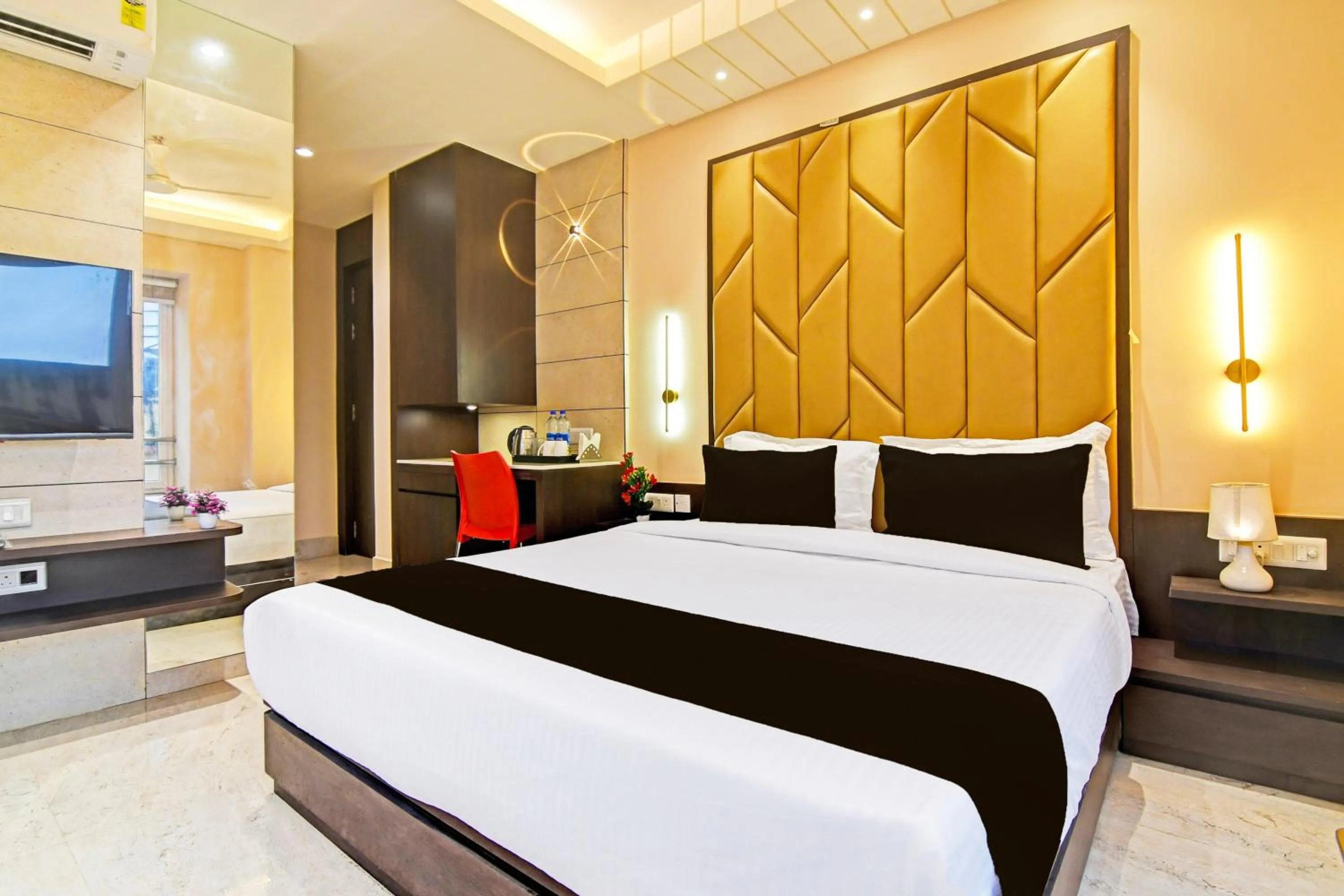 Bedroom, Bed in Super Hotel O SAMOTEL