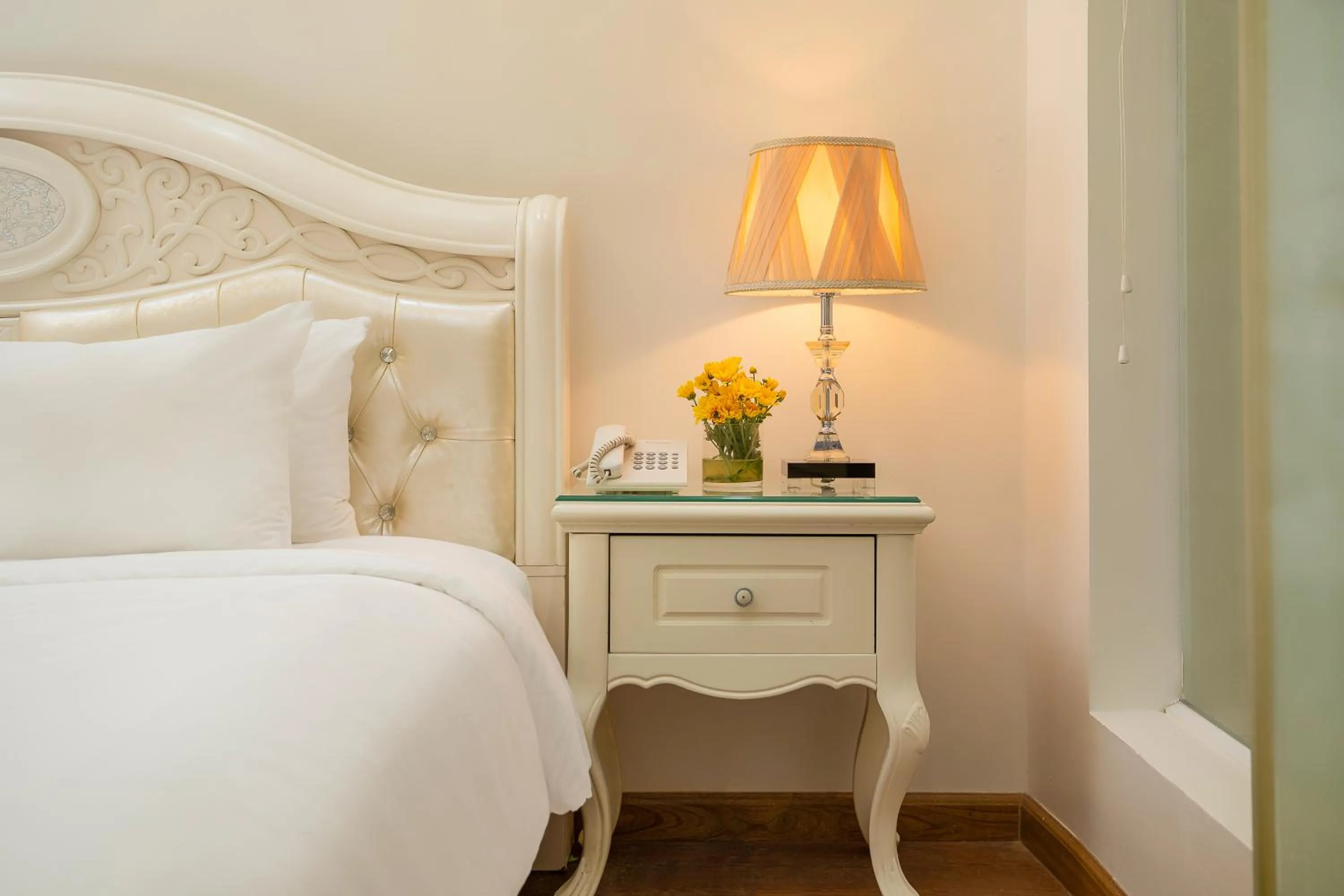 Bedroom, Bed in Milton Boutique Hotel