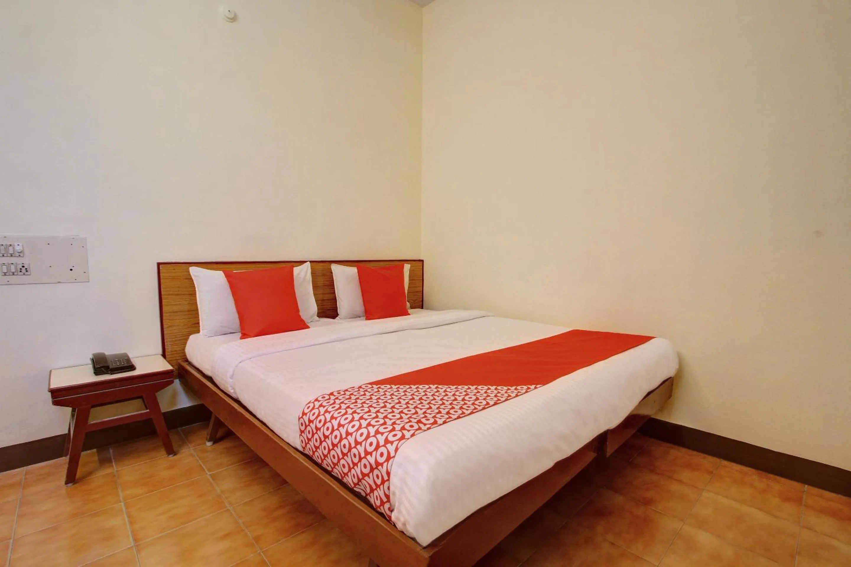 Facade/entrance in Hotel O Radhakrishna