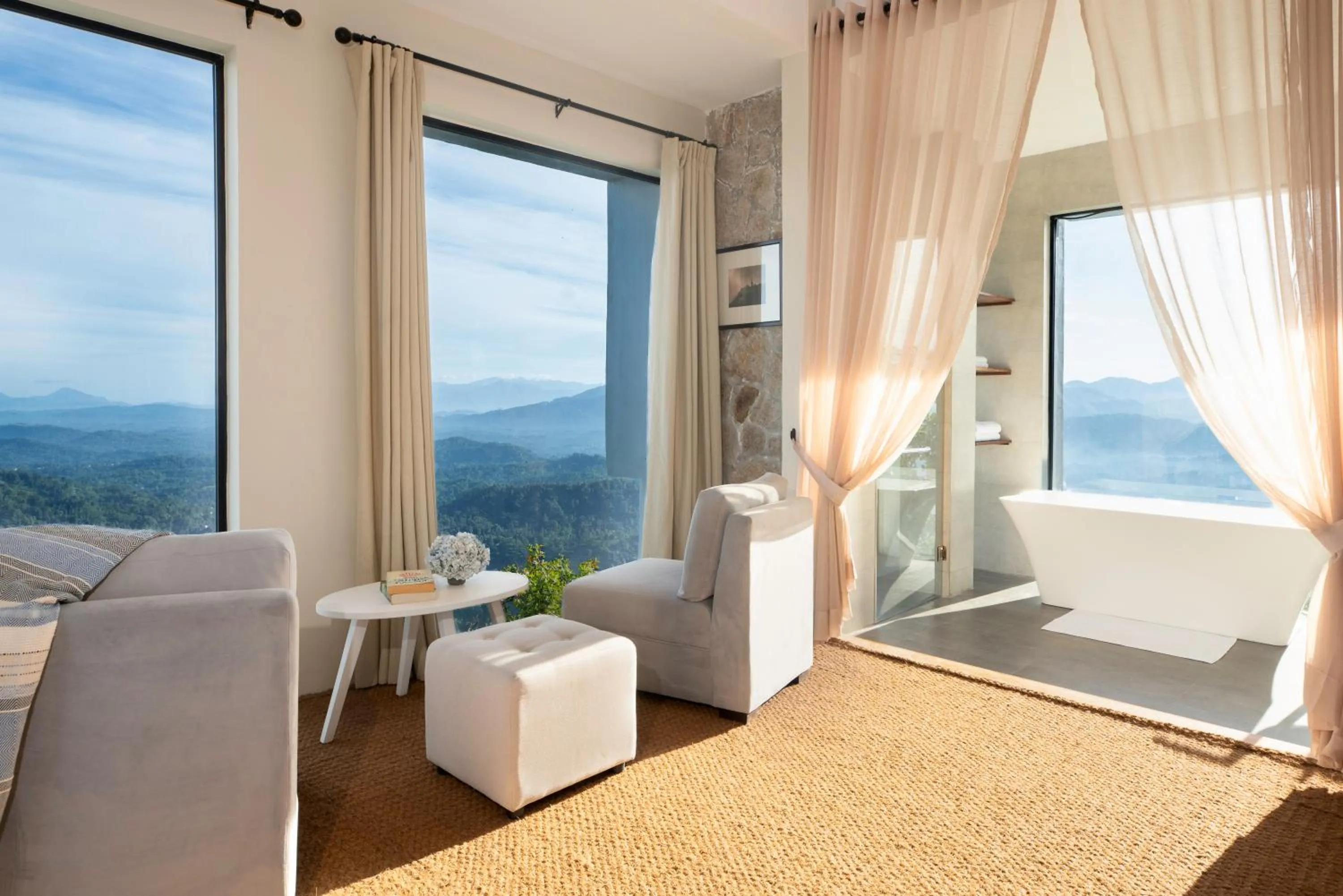 Natural landscape in W15 Ambuluwawa