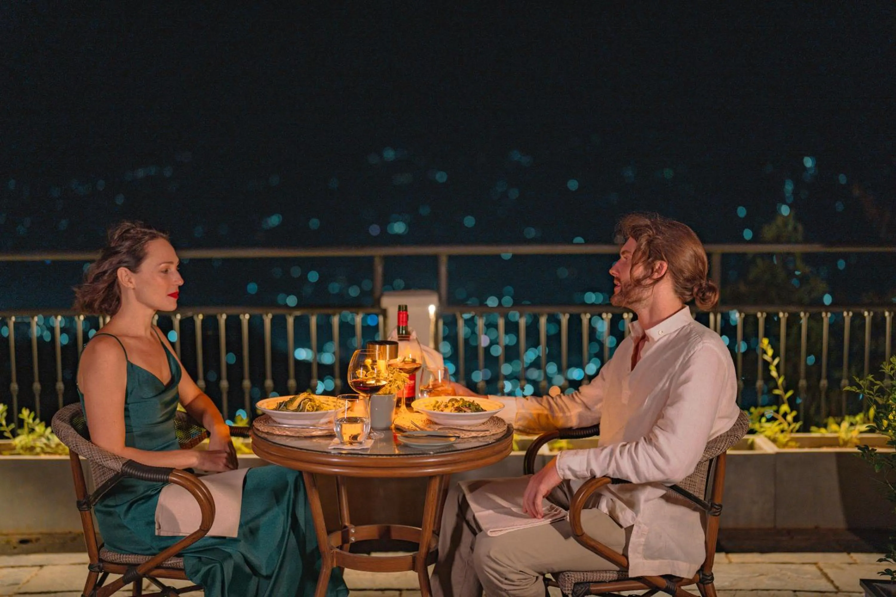 Restaurant/places to eat in W15 Ambuluwawa