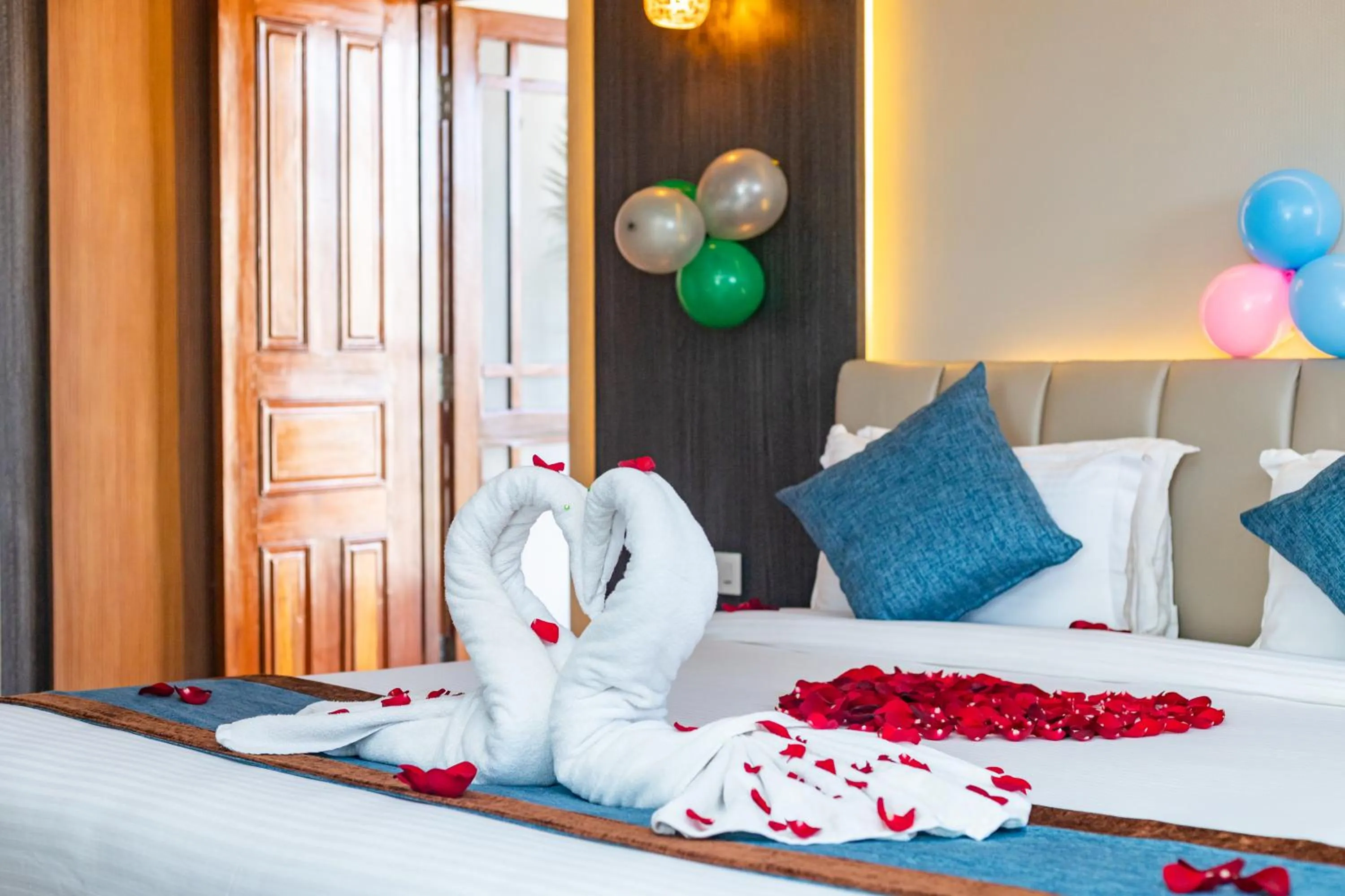 Decorative detail, Bed in Airport Diana Hotel