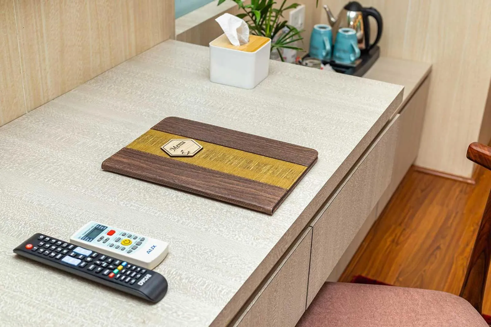 Coffee/tea facilities in Airport Diana Hotel