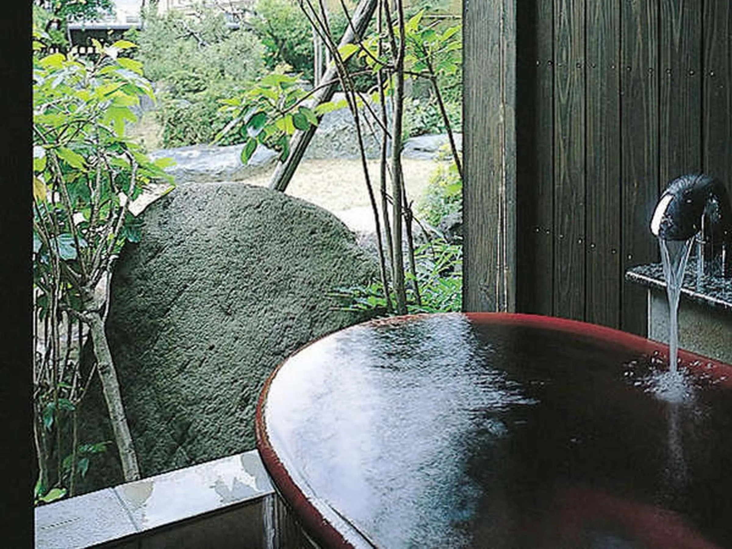 Hot Spring Bath in Yuraku Hotel