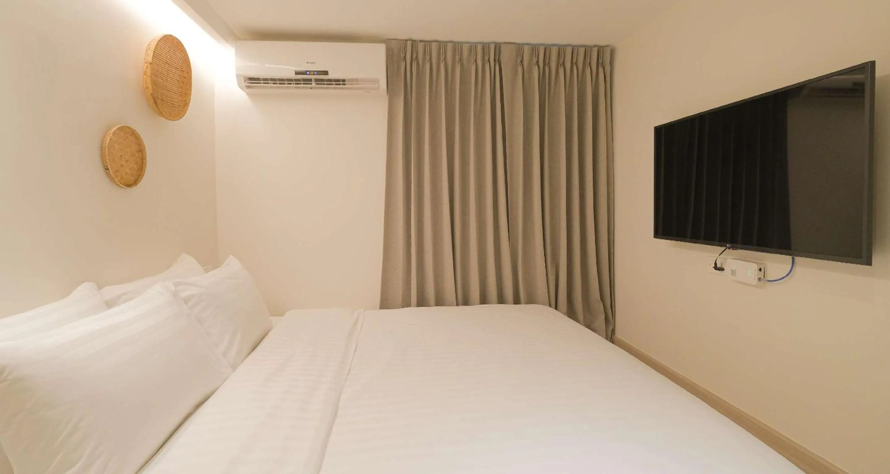 Bedroom, Bed in SimpleStay Chatuchak, SureStay Collection by Best Western