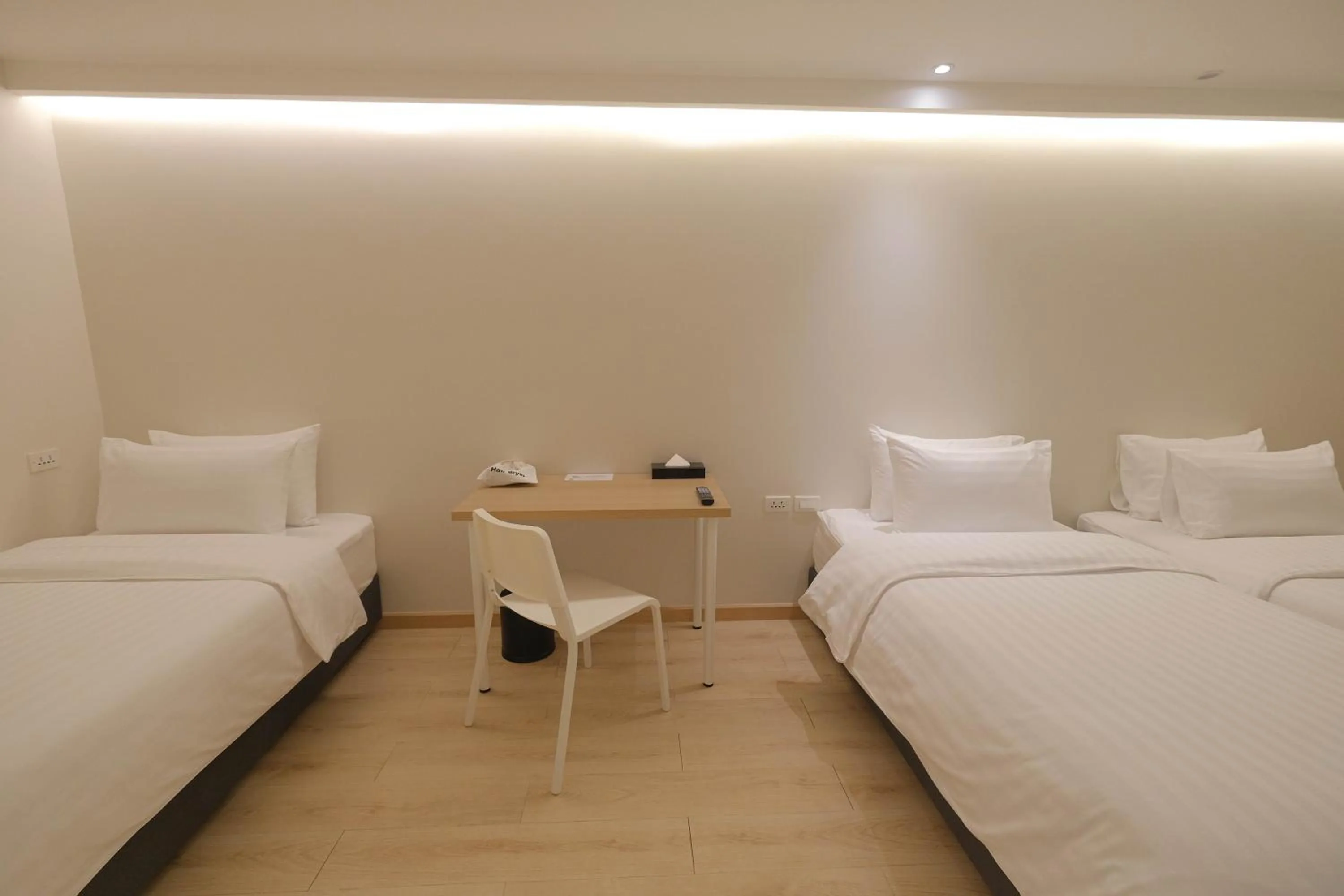 Bed in SimpleStay Chatuchak, SureStay Collection by Best Western