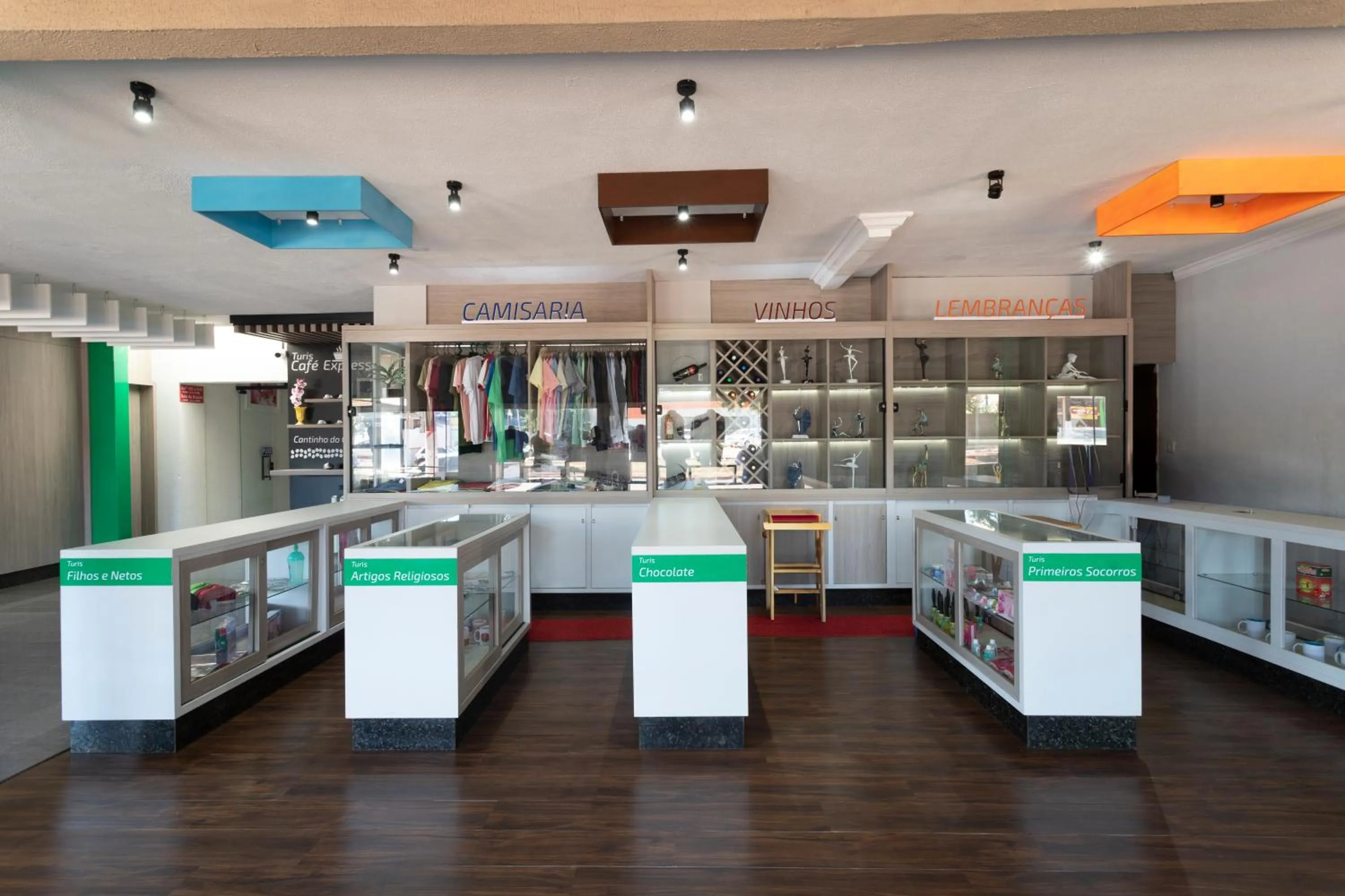 Lobby or reception in Turis Hotel & Choperia