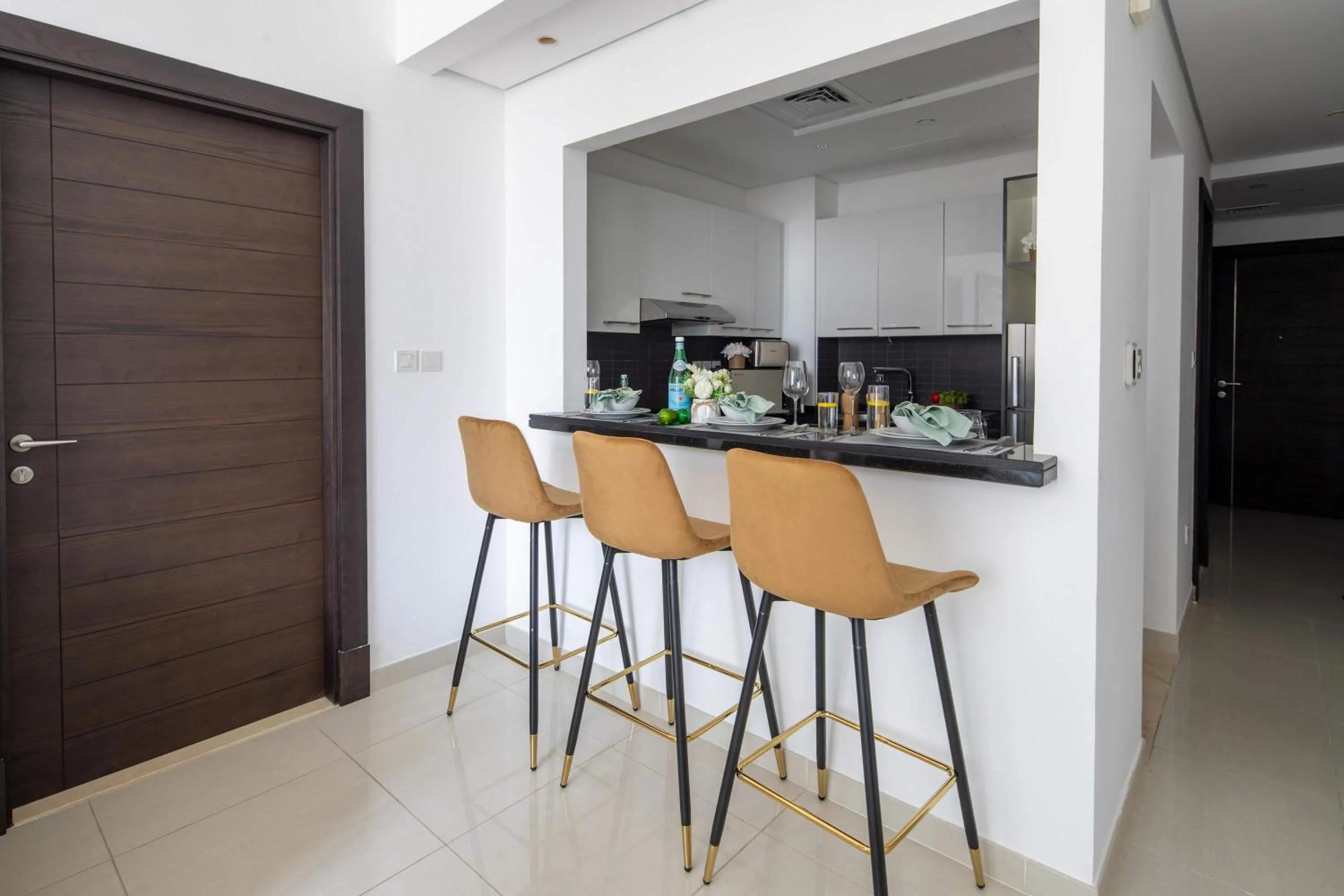 Dining area in Frank Porter - Silverene Tower B