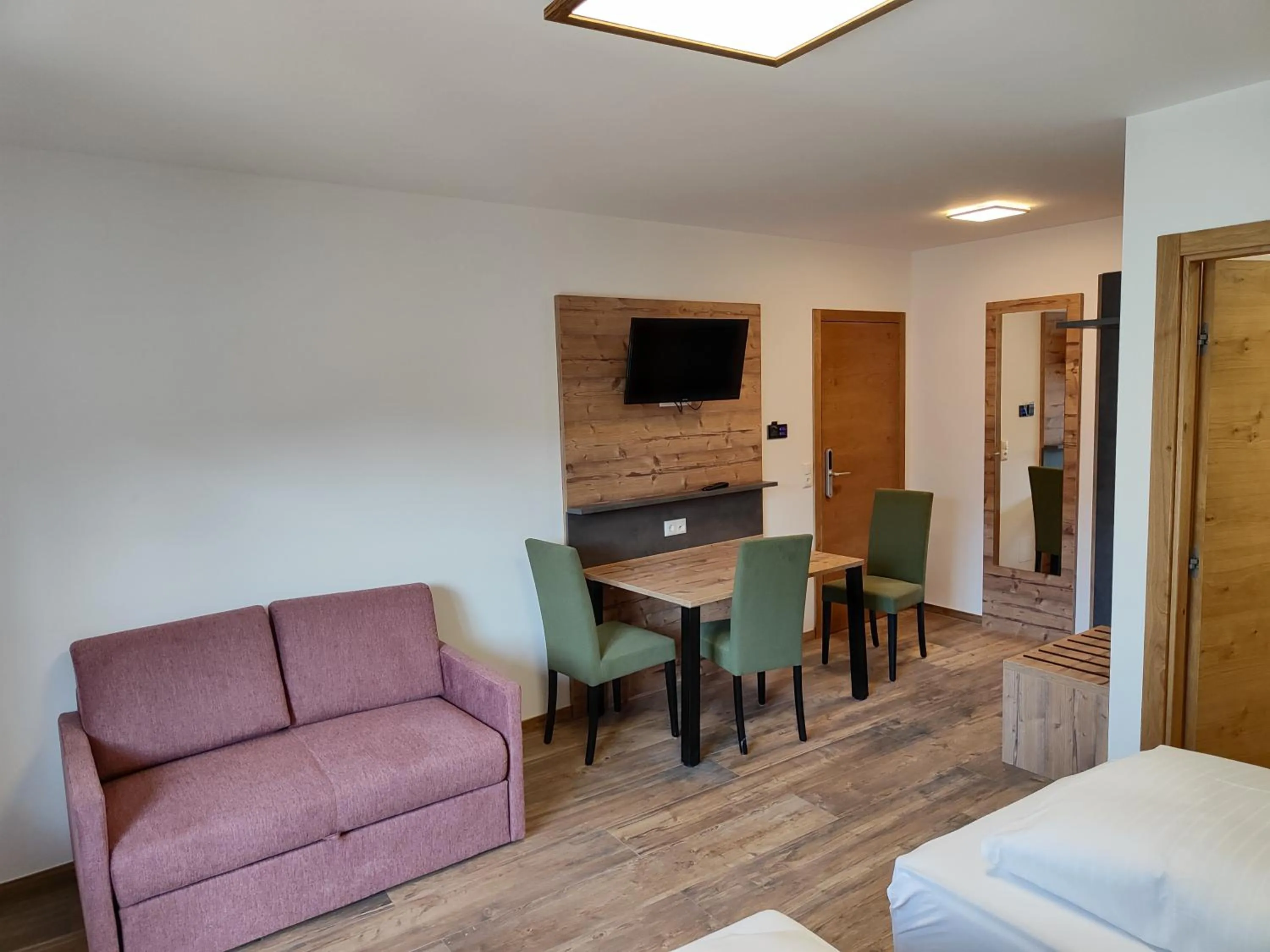 Photo of the whole room in Hotel-Bad Goisern