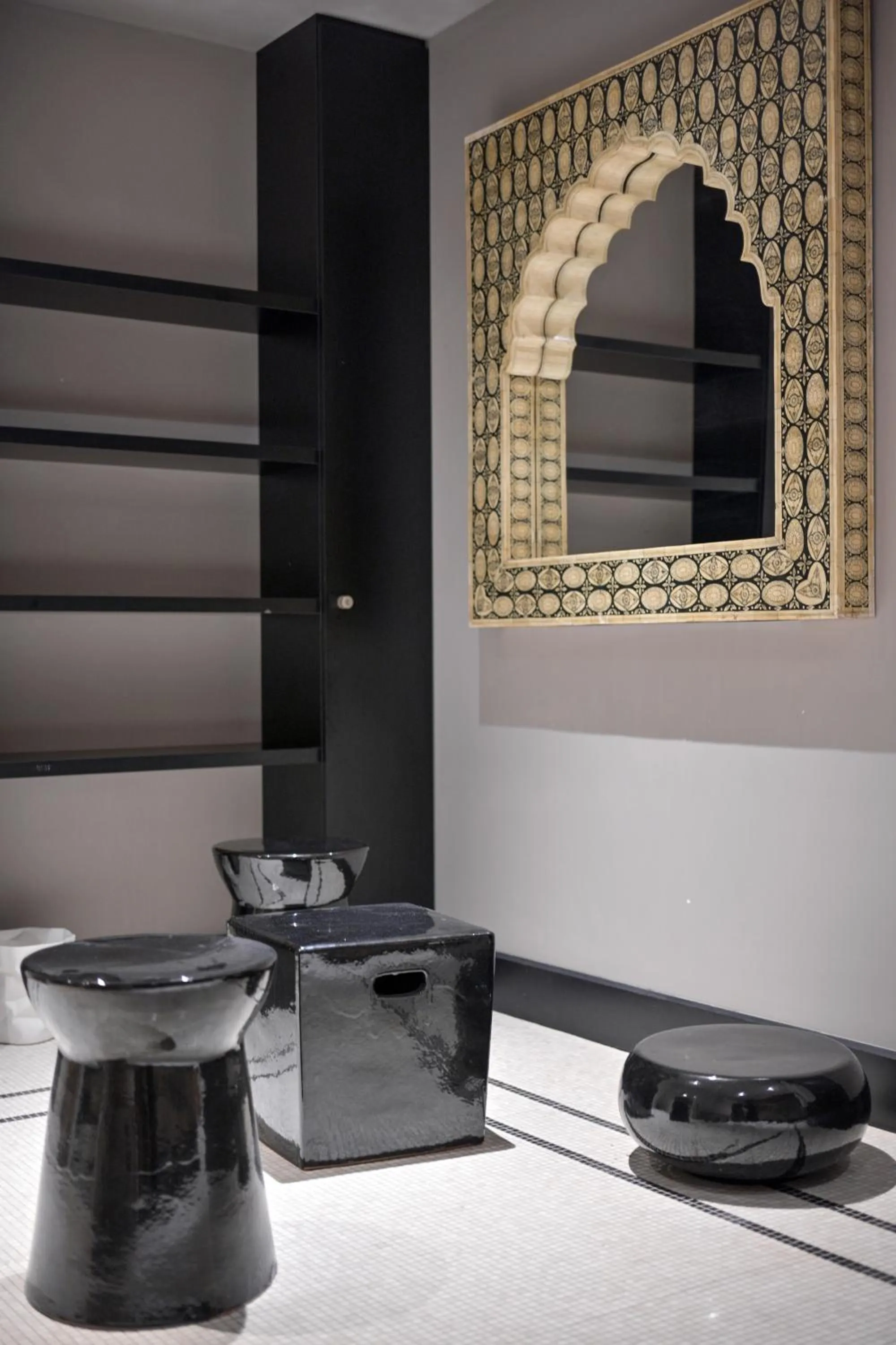 Spa and wellness centre/facilities in Juliana Hotel Paris