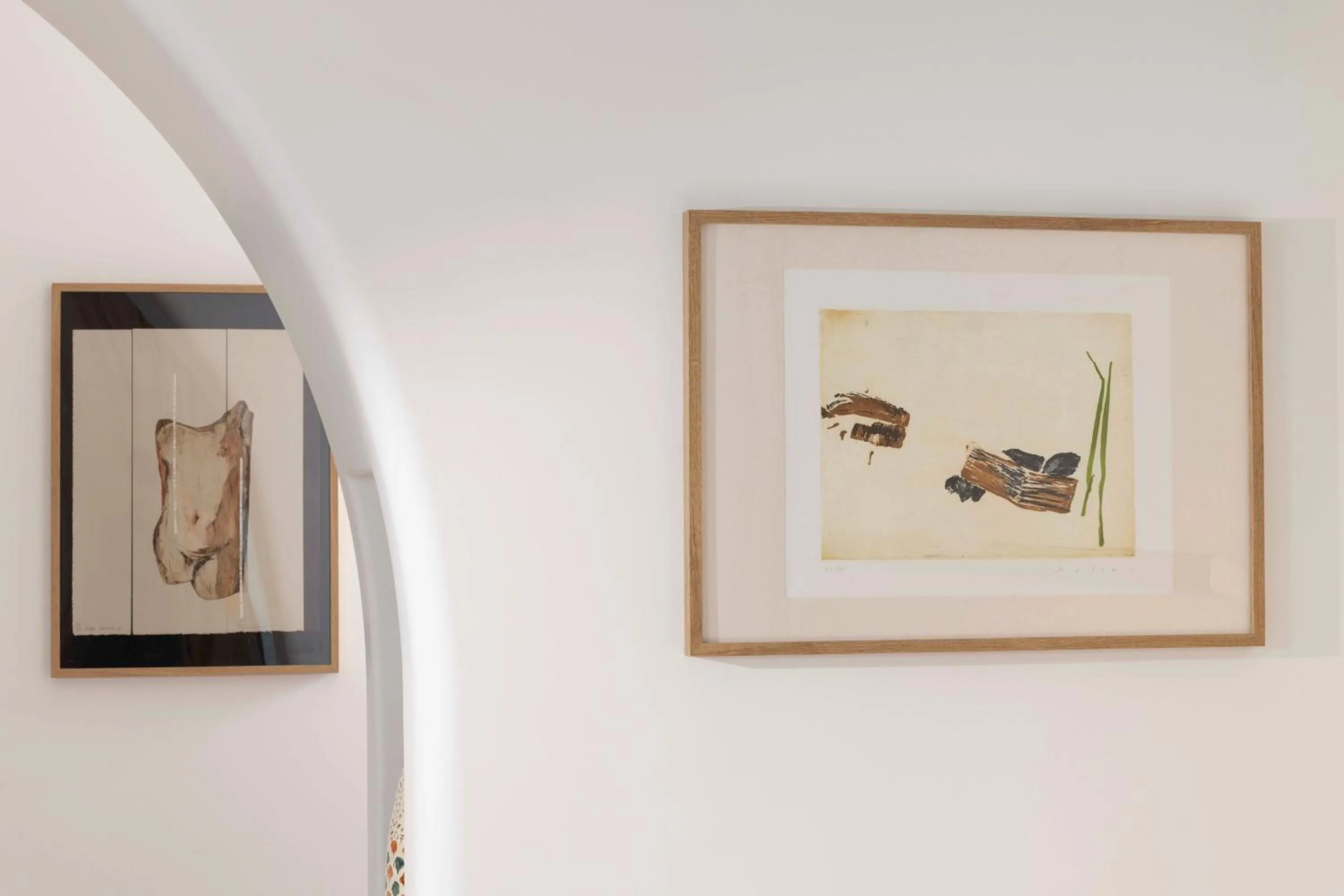 Decorative detail in Madame Drouot & Spa - Opera