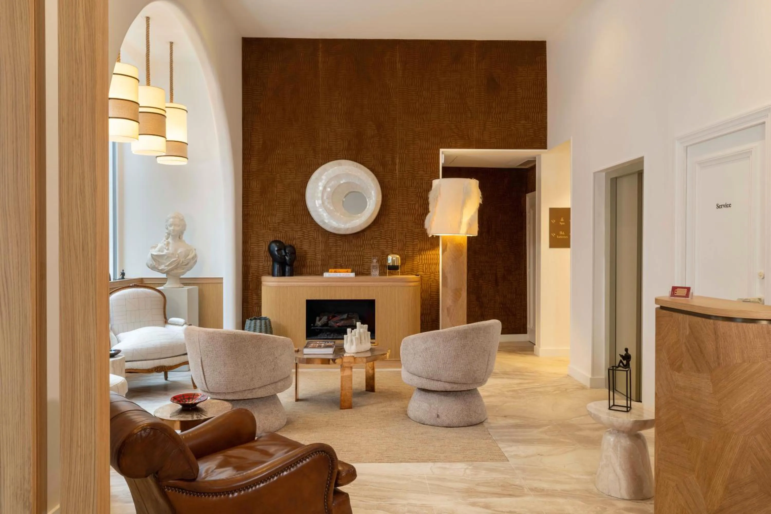 Living room in Madame Drouot & Spa - Opera