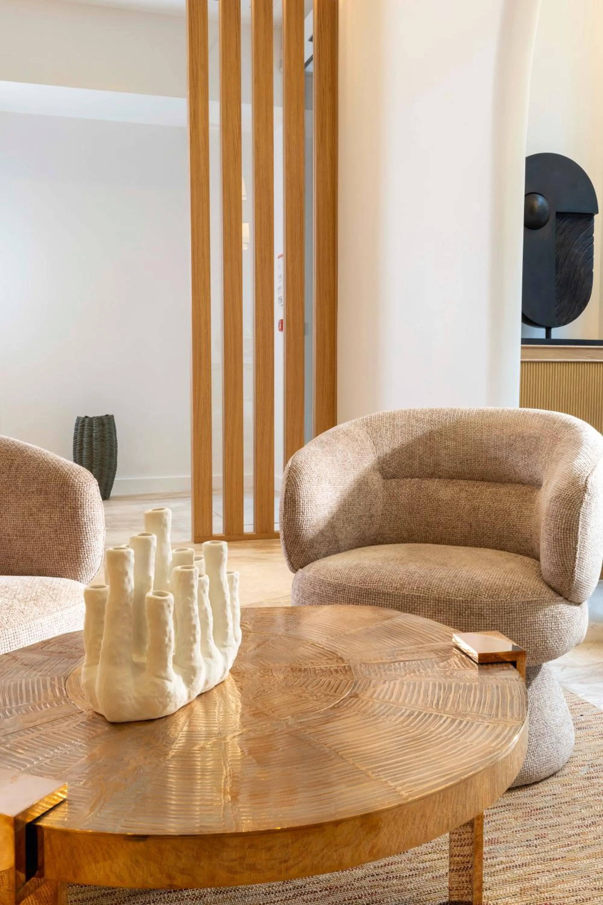 Living room in Madame Drouot & Spa - Opera