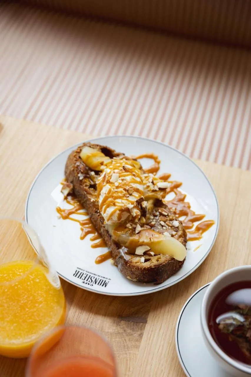 Food in Madame Drouot & Spa - Opera