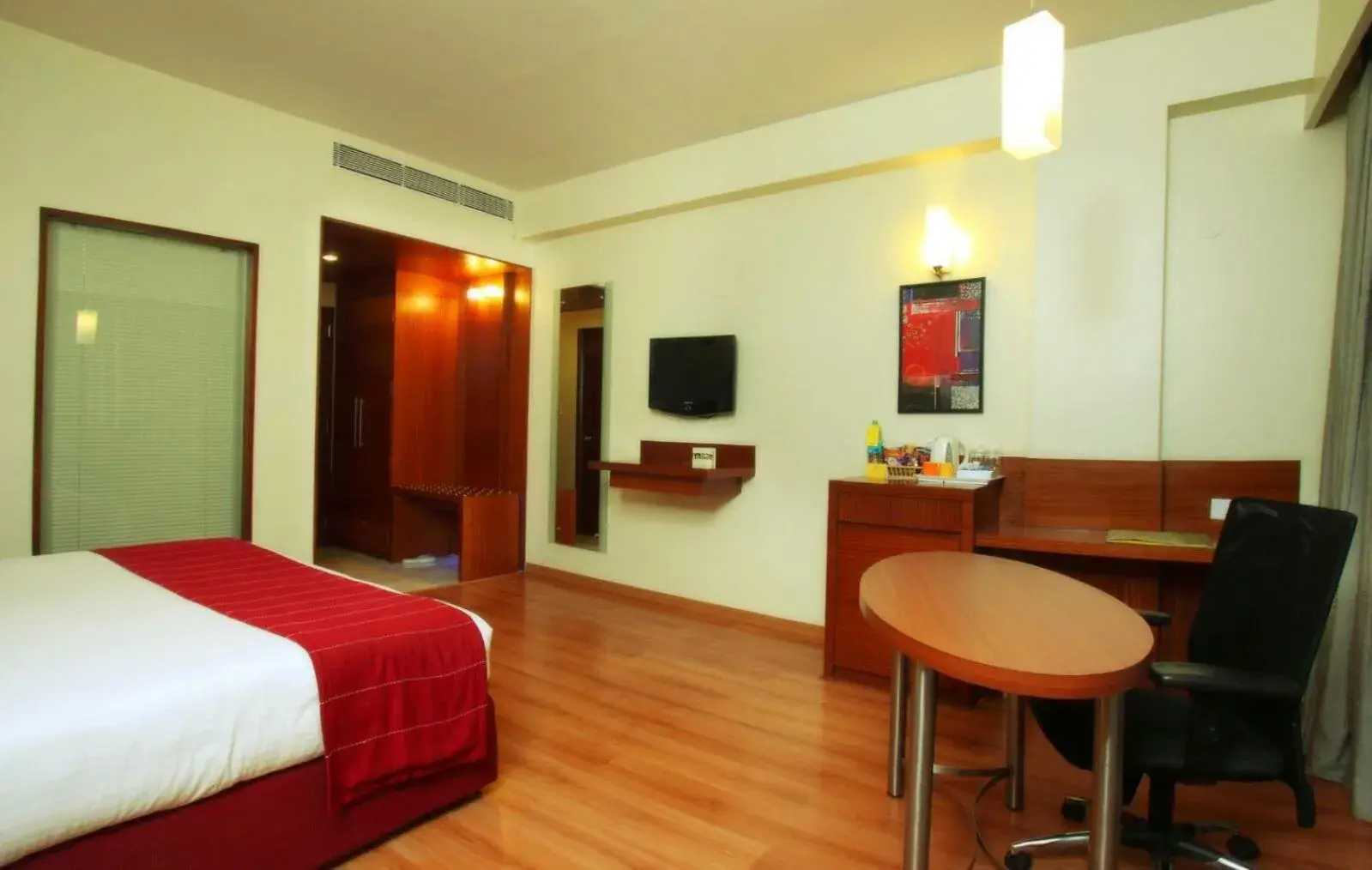 Standard Double Room - single occupancy in Octave The Horizon Comforts Standard Double Room - single occupancy in Octave The Horizon Comforts