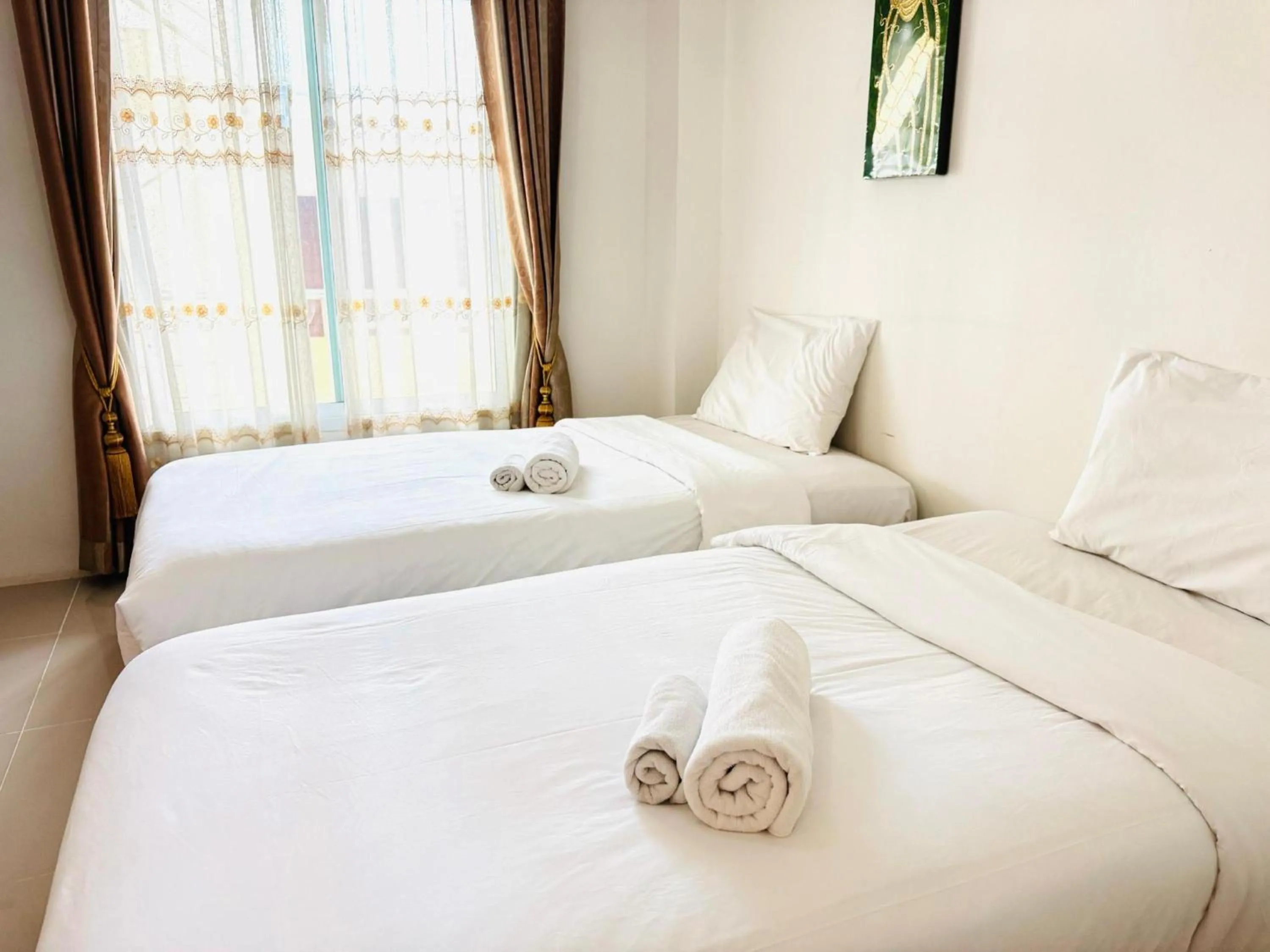 Photo of the whole room, Bed in Collection O Bupamontra Chiangmai