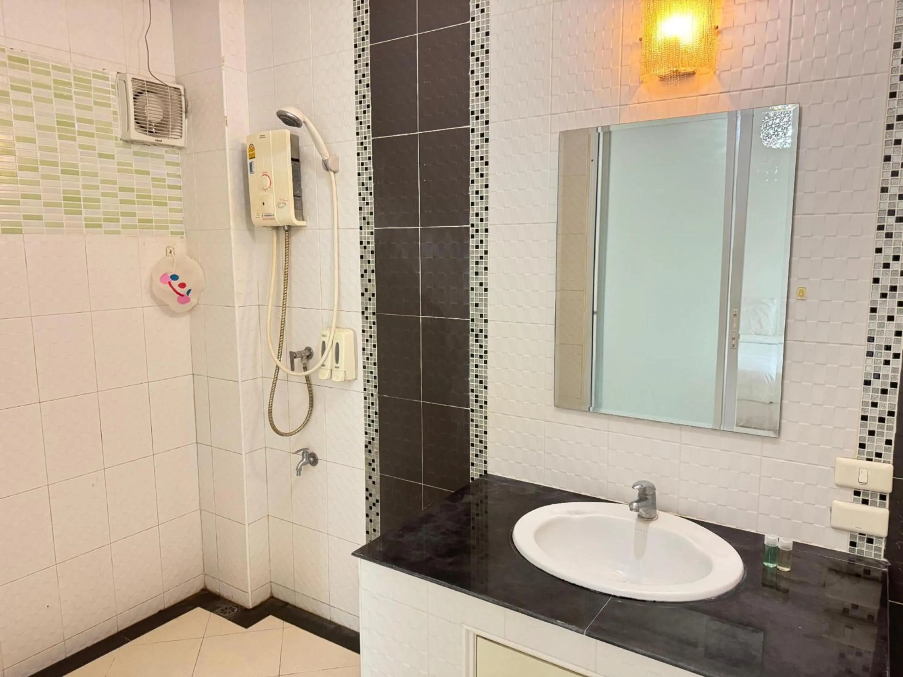 Bathroom in Collection O Bupamontra Chiangmai