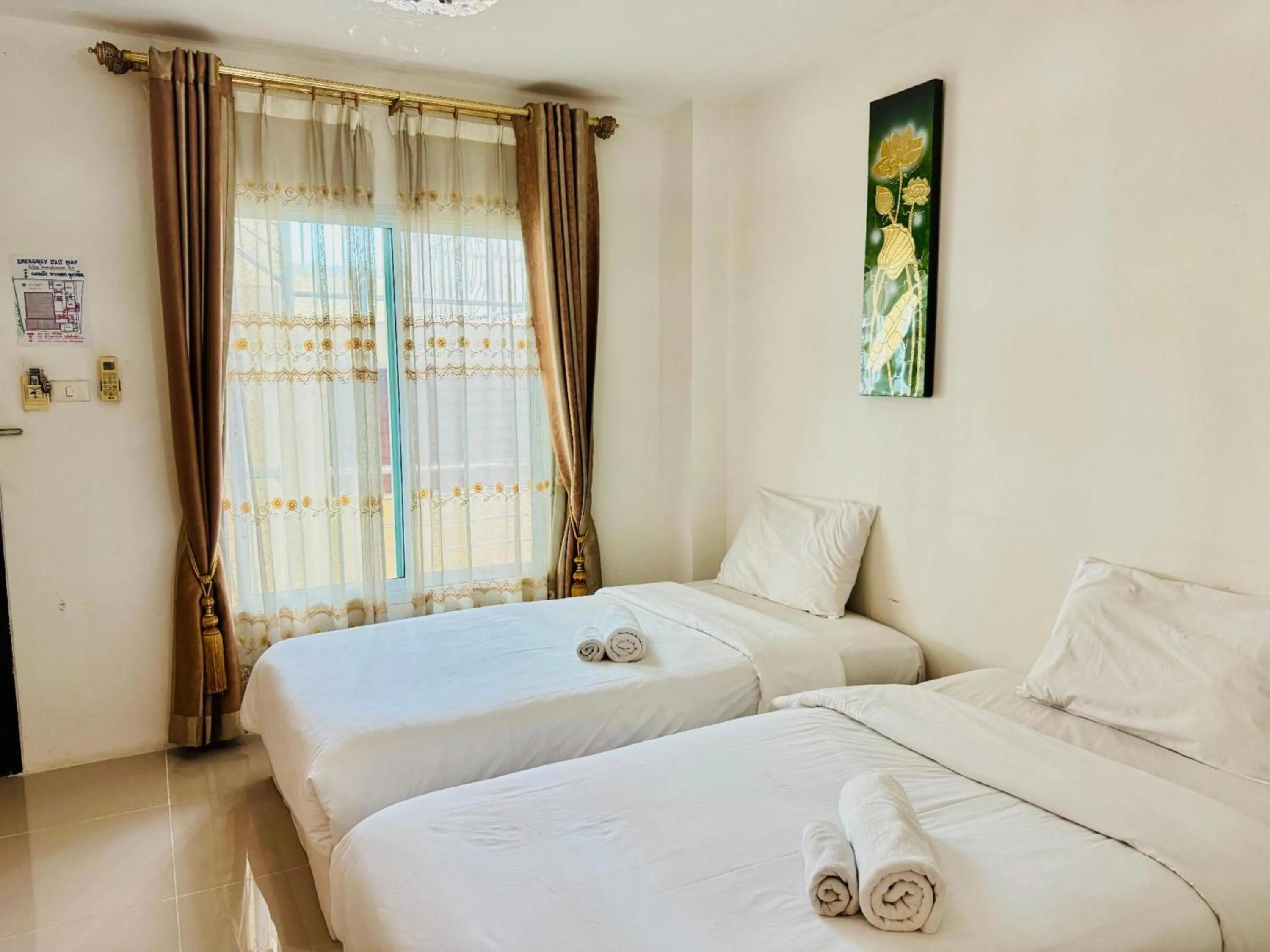 View (from property/room), Bed in Collection O Bupamontra Chiangmai