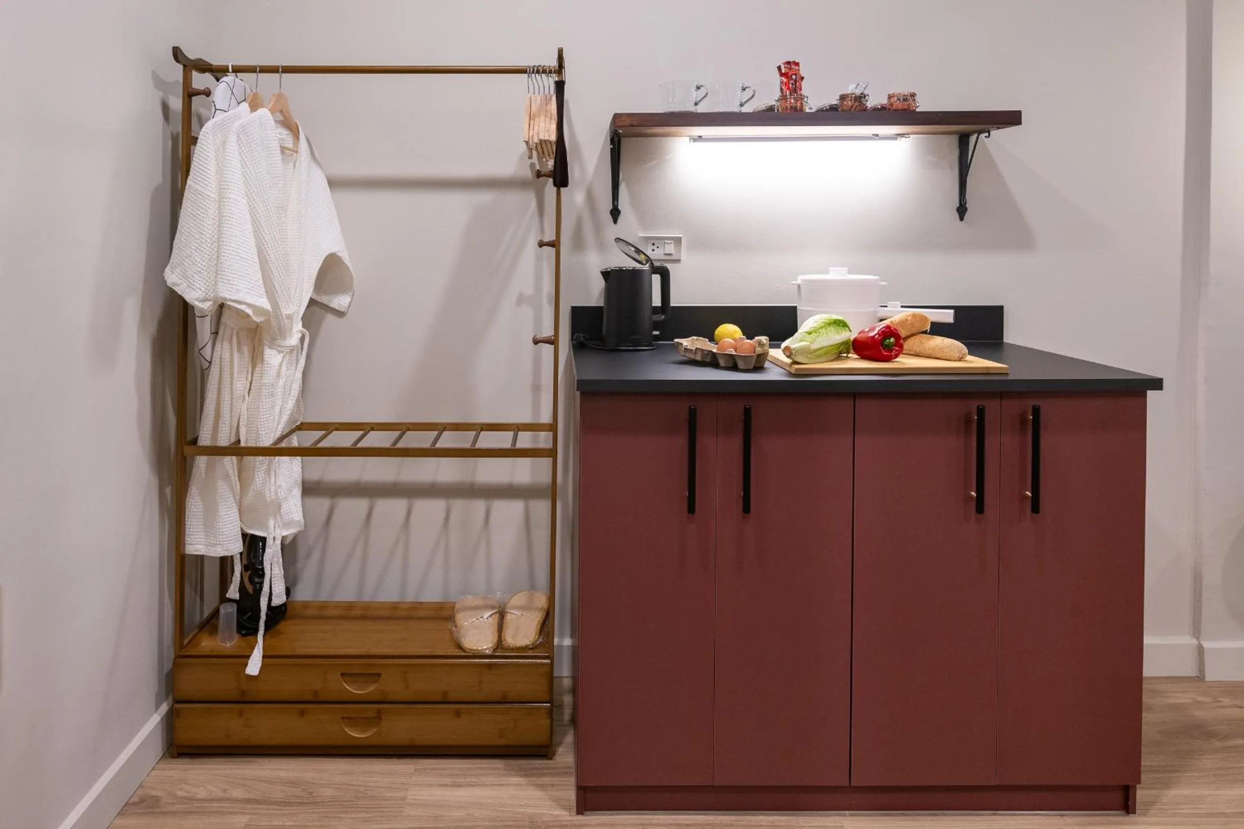 Kitchen or kitchenette in Boutique hotel Axis Bangkok