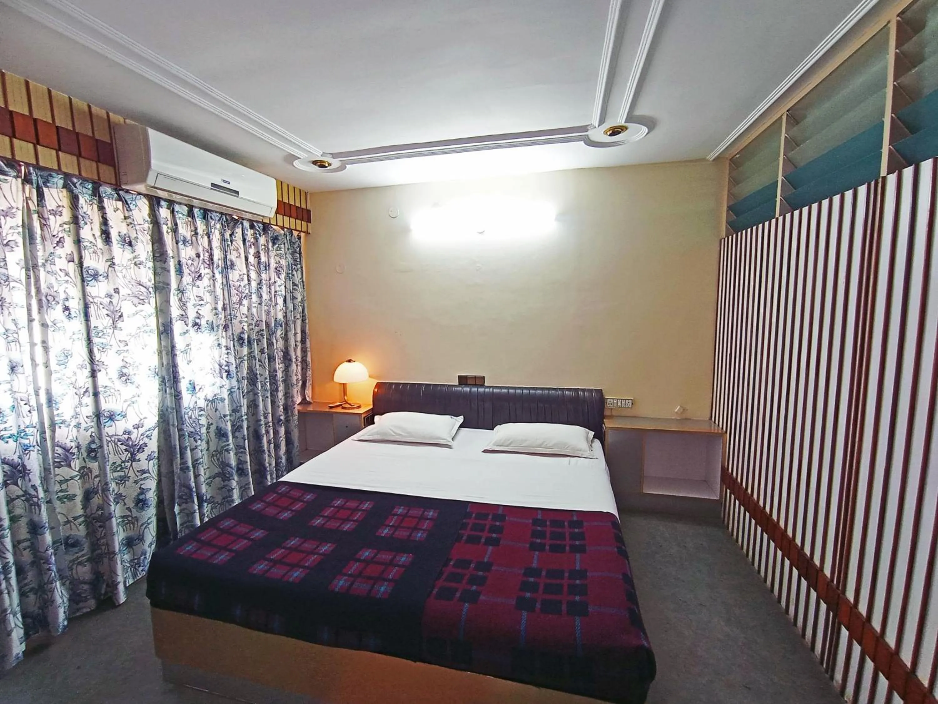 Bedroom in Hotel Chetana