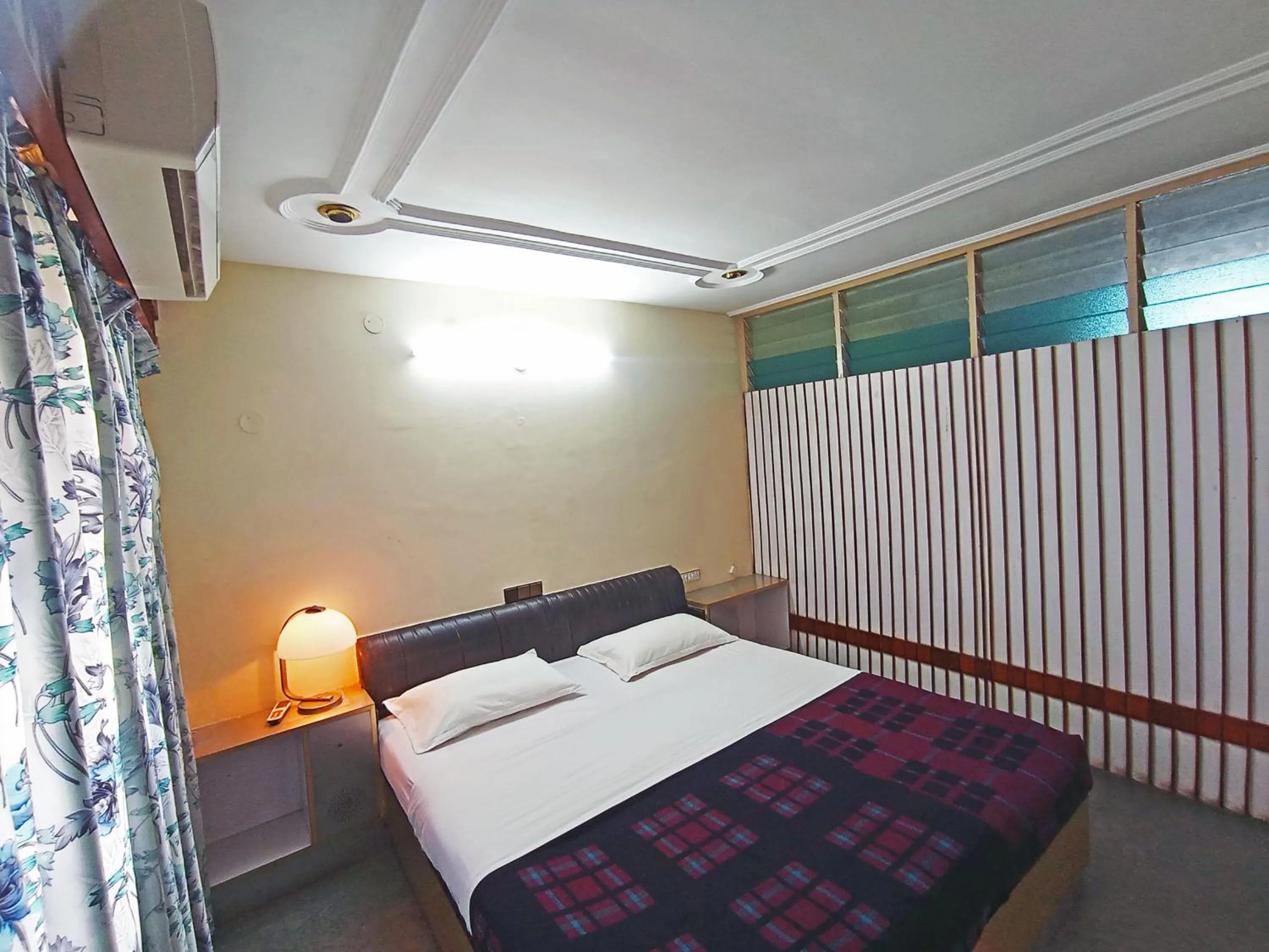 Bedroom in Hotel Chetana
