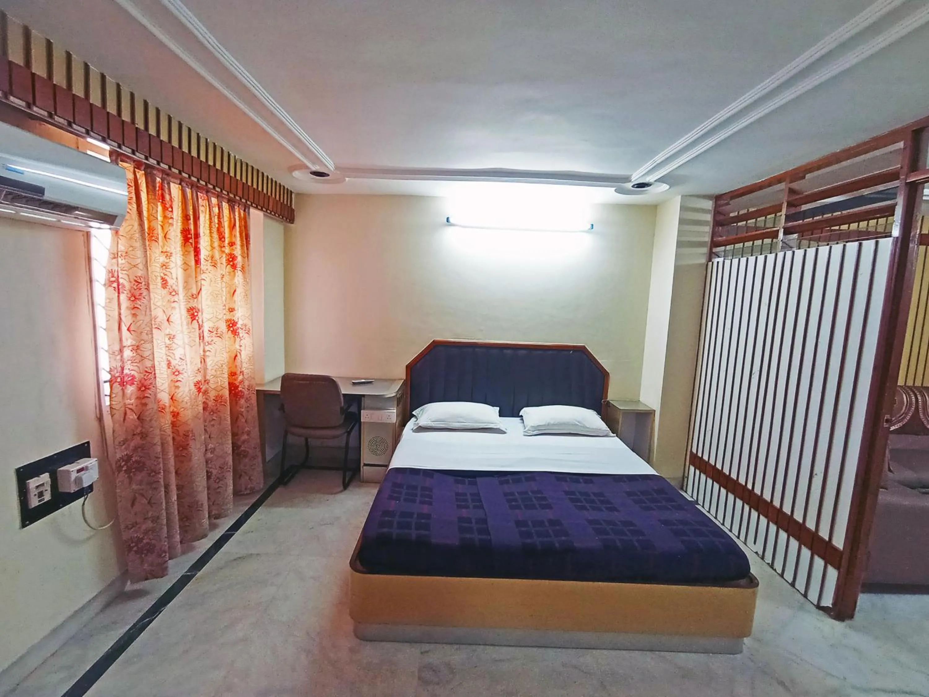 Bedroom in Hotel Chetana