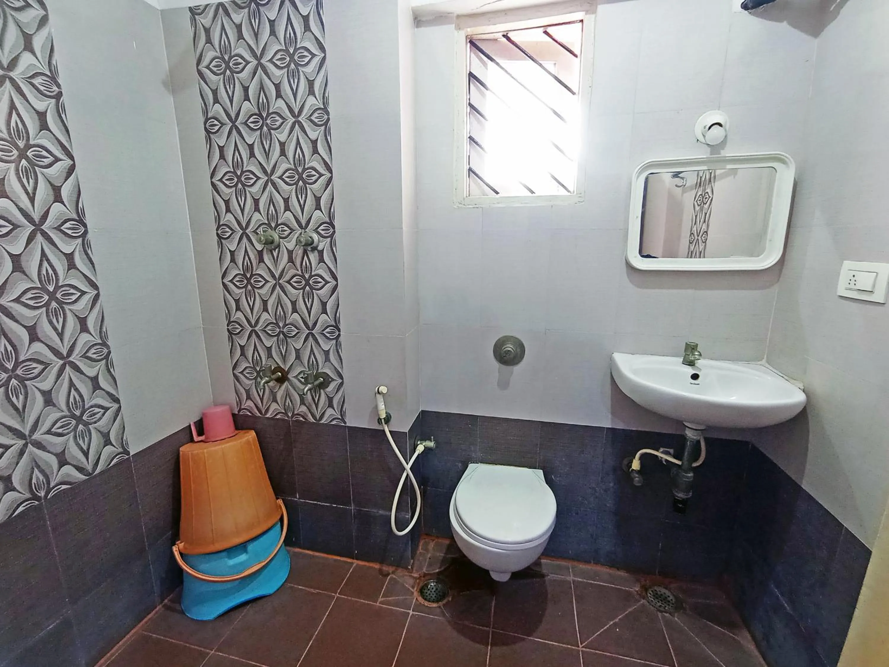 Bathroom in Hotel Chetana