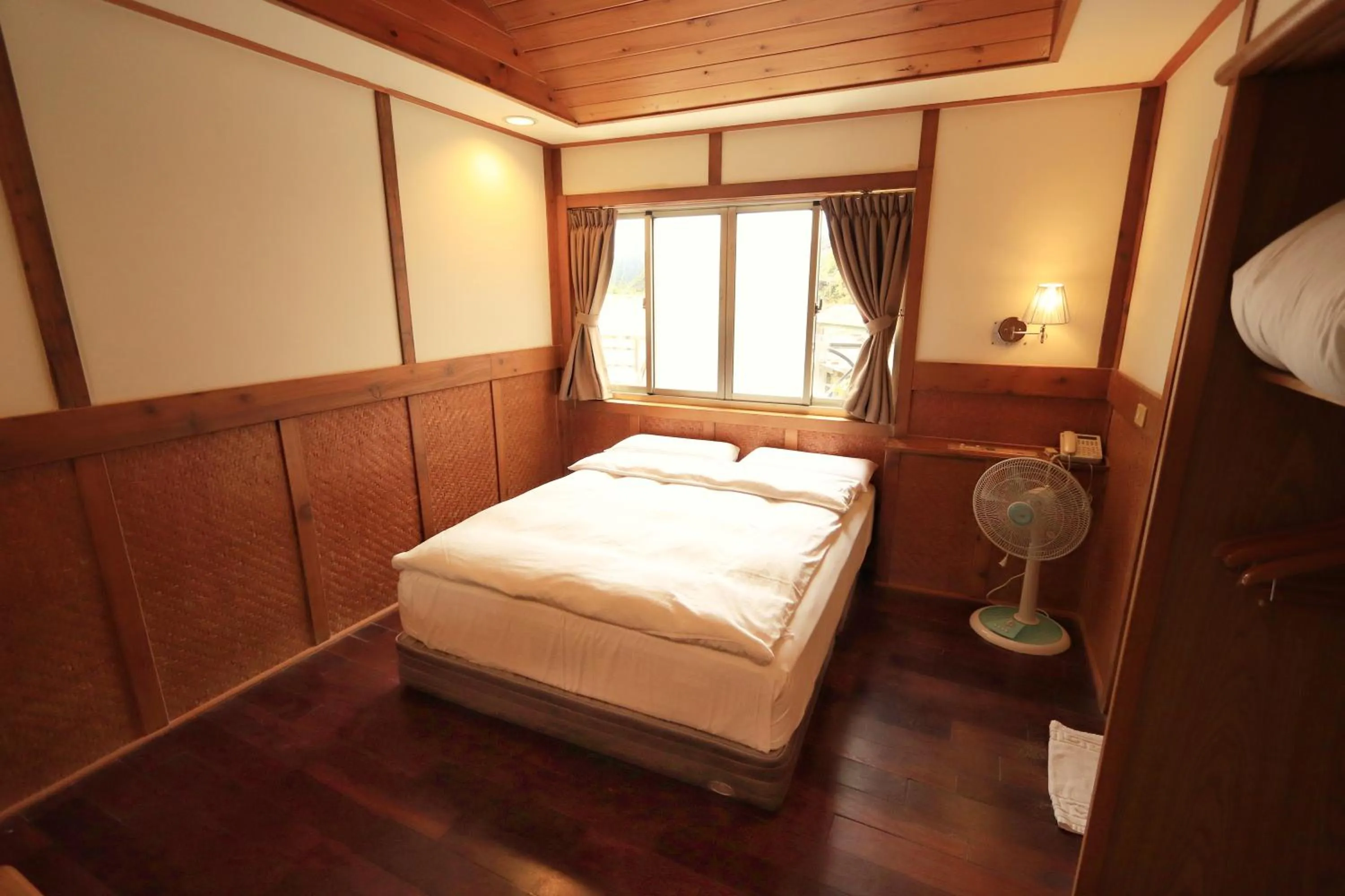 Photo of the whole room, Bed in Fenchihu Hotel