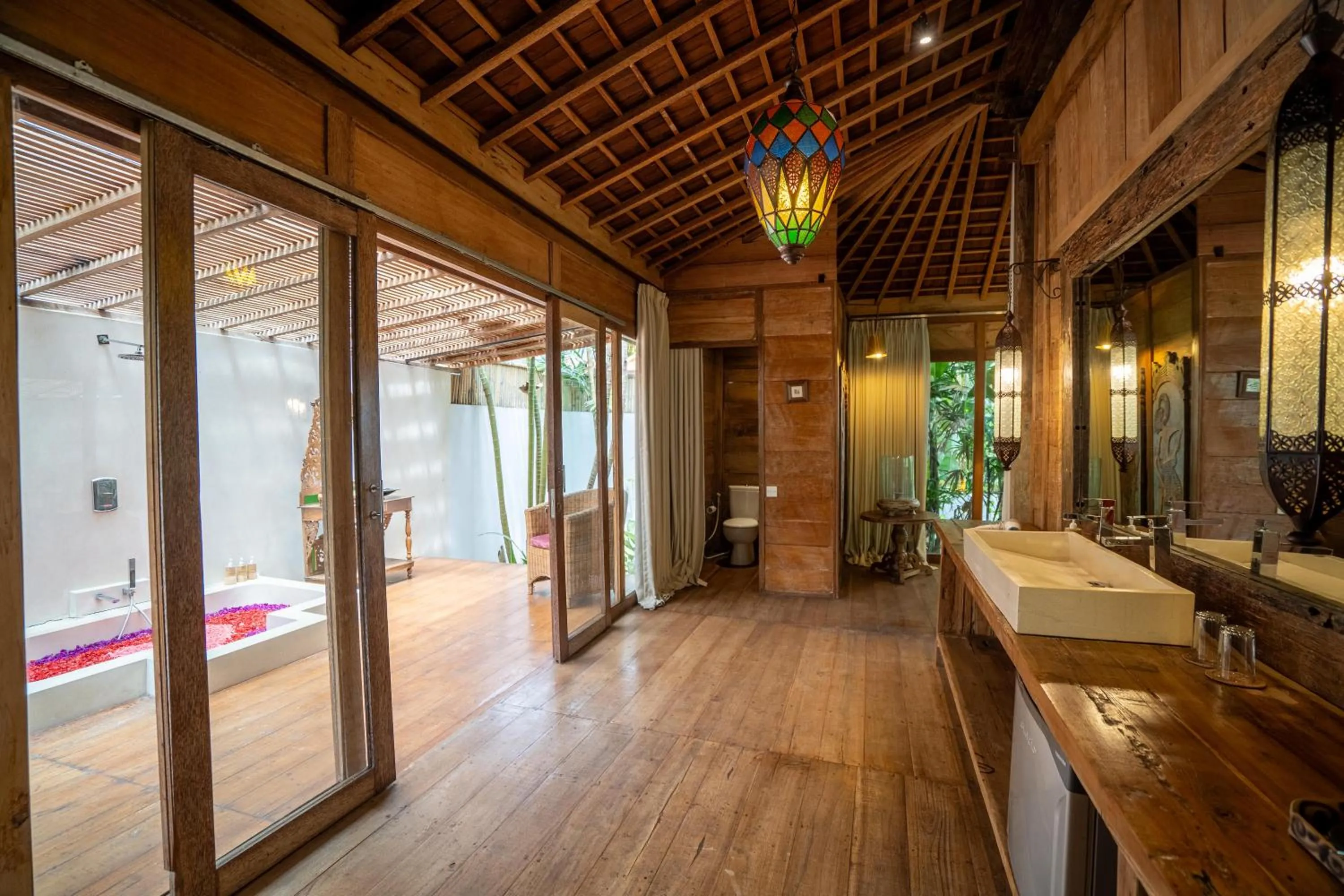 Toilet in Kropak Canggu